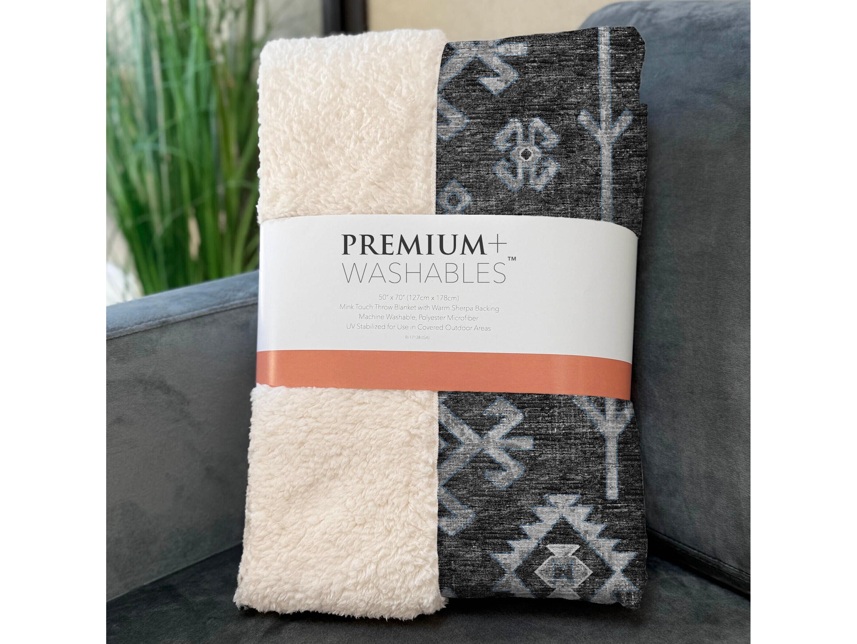 Dalyn Sherpa Gray Polyester Throw