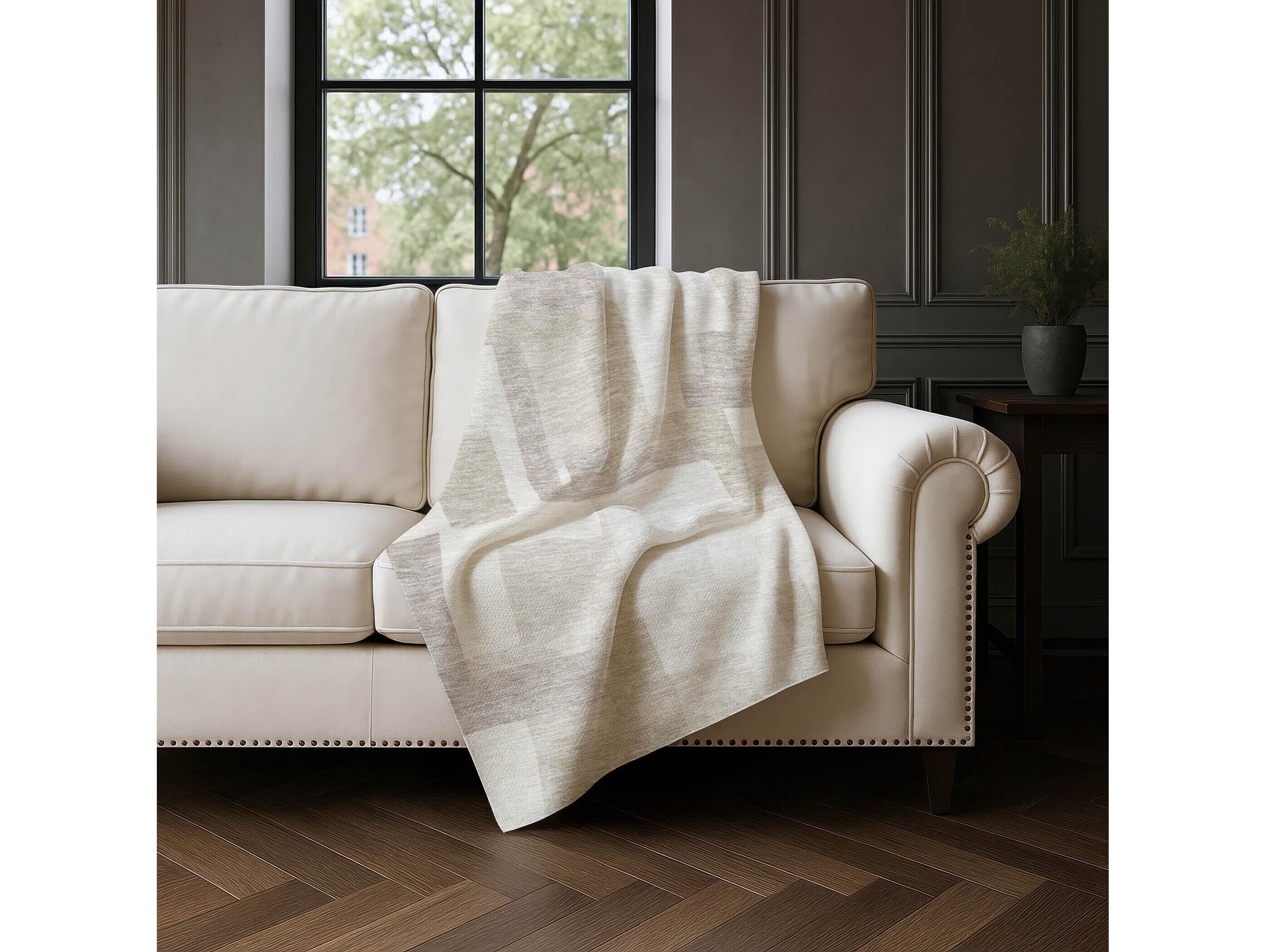 Dalyn Sherpa Brown Polyester Throw