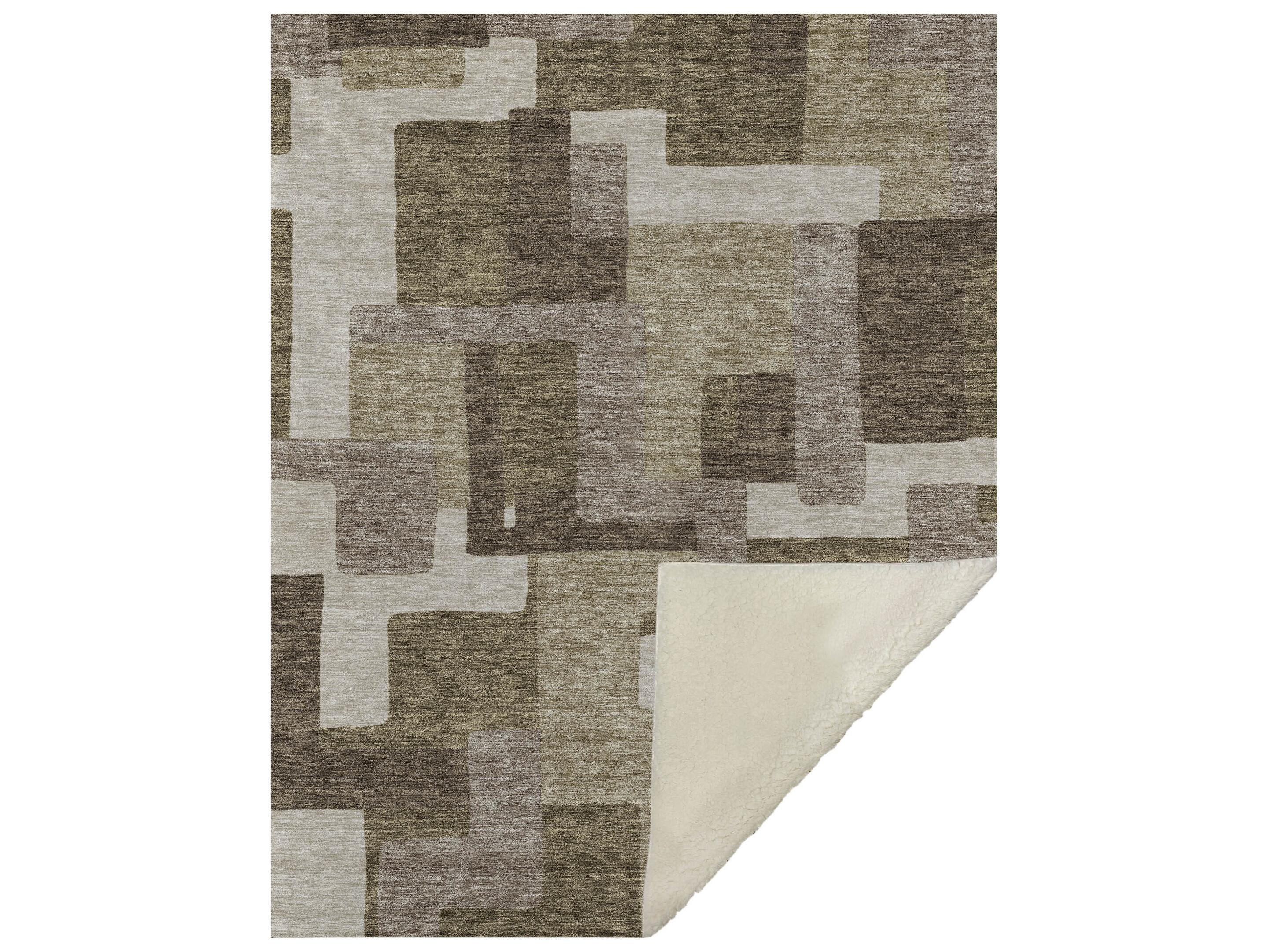 Dalyn Sherpa Brown Polyester Throw