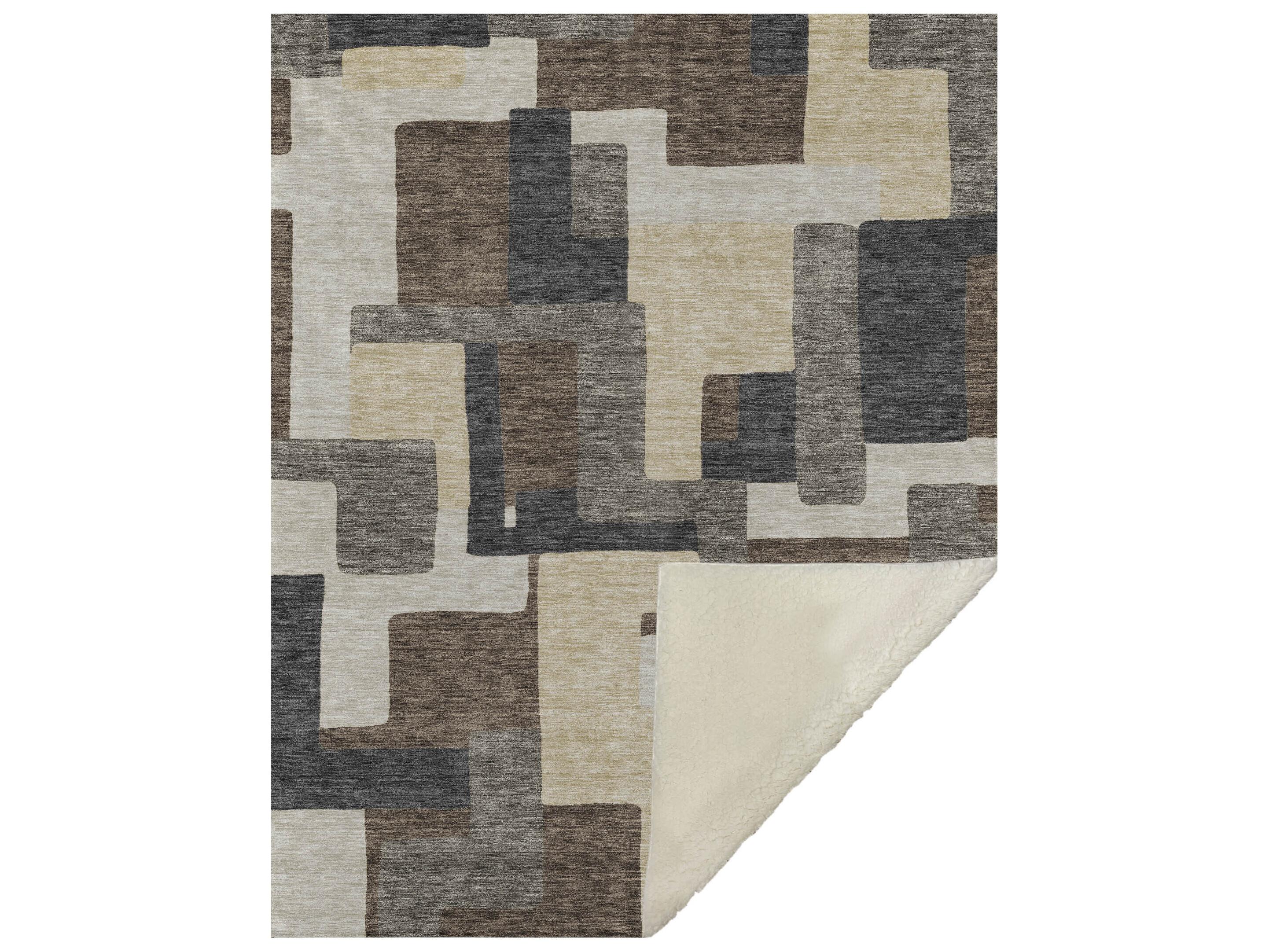 Dalyn Sherpa Brown Polyester Throw