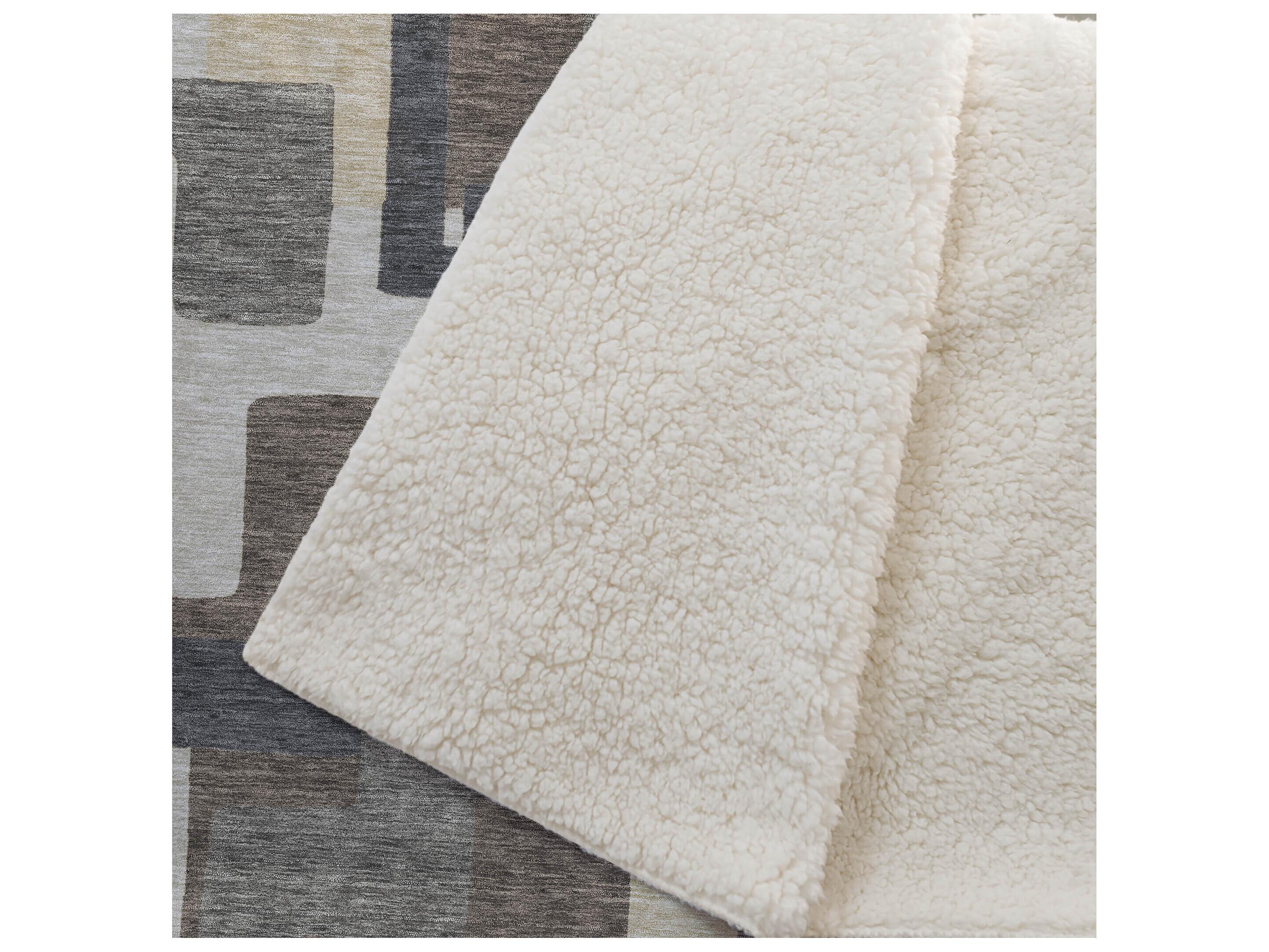 Dalyn Sherpa Brown Polyester Throw