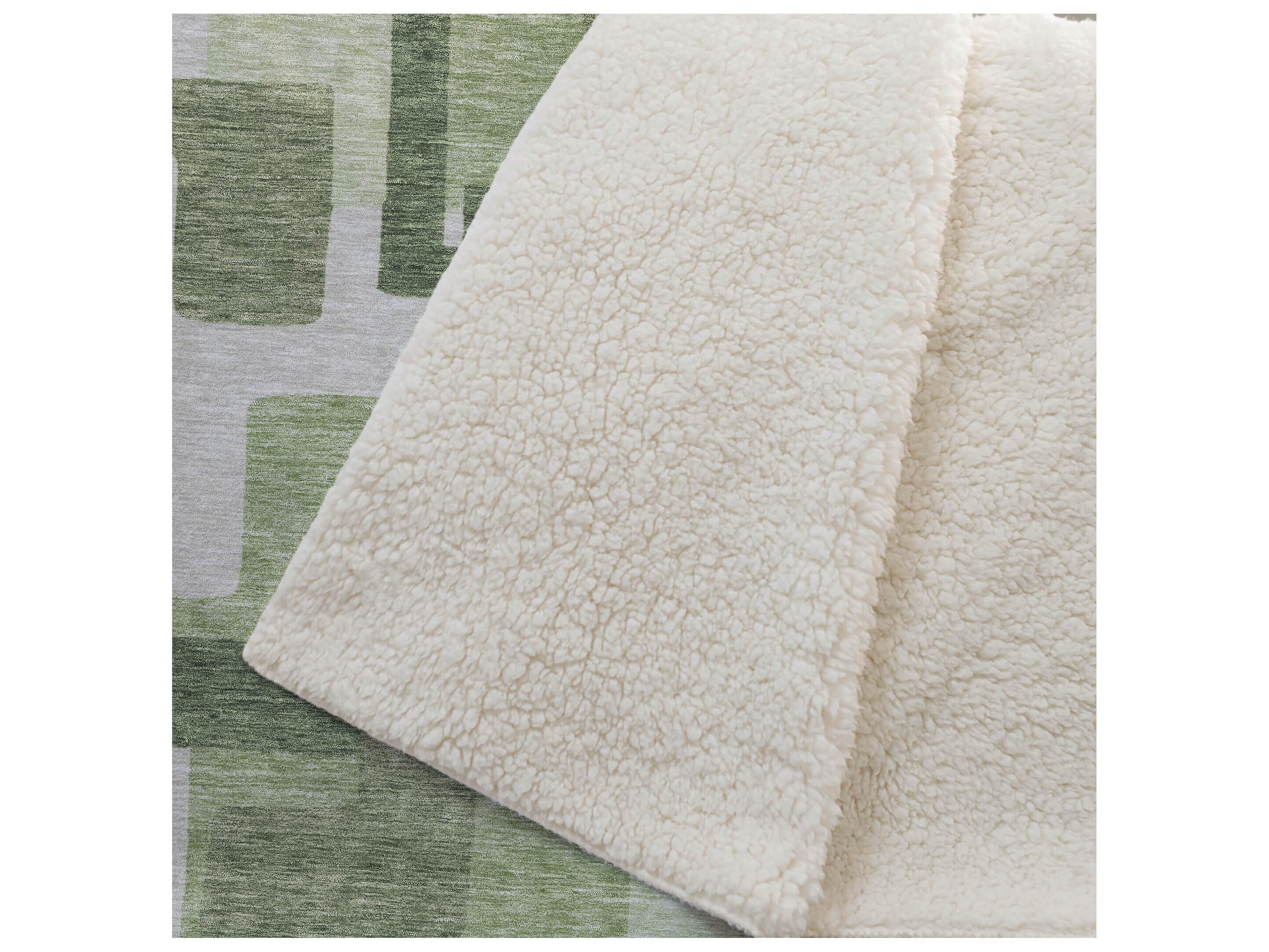 Dalyn Sherpa Green Polyester Throw