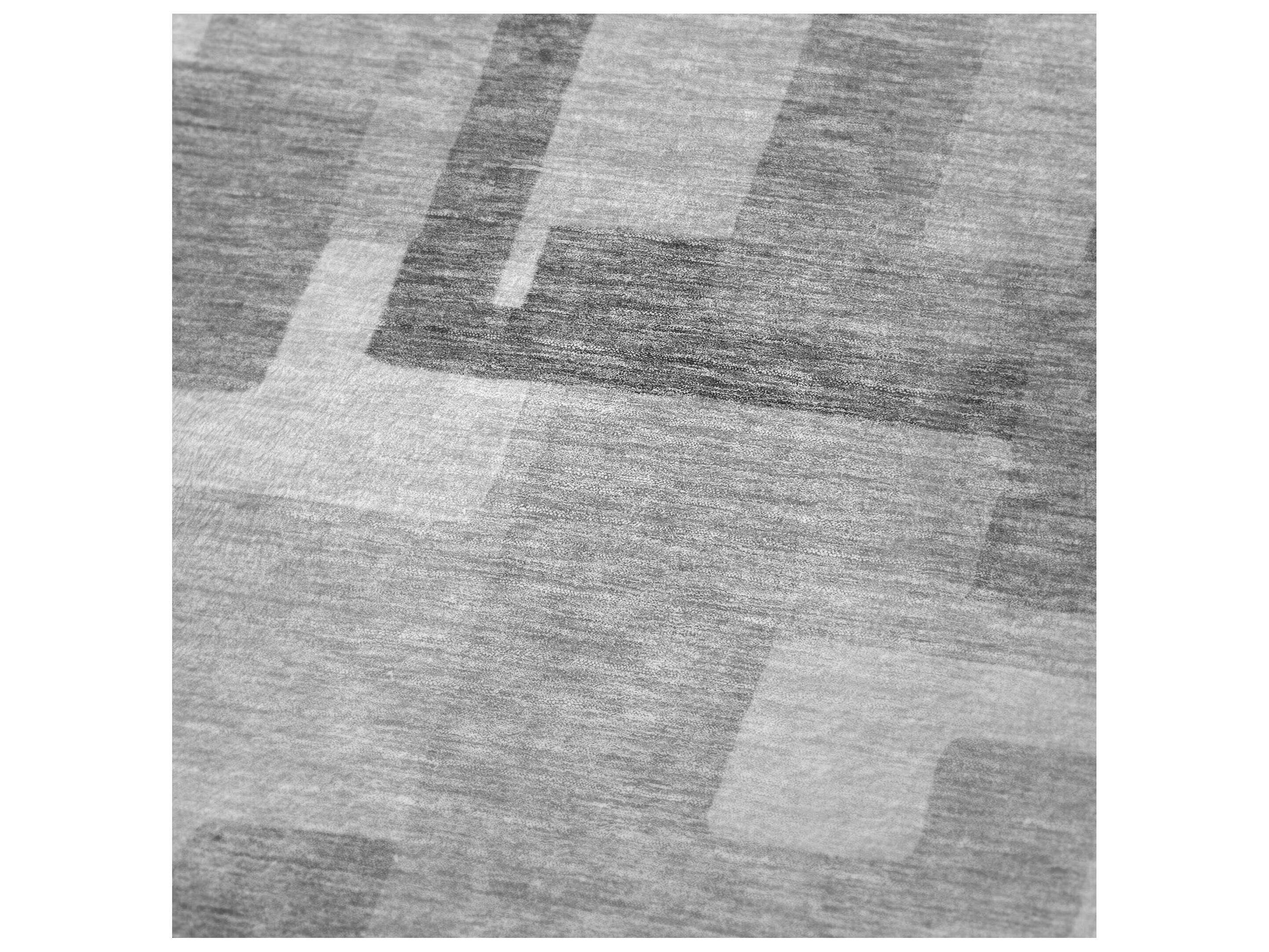 Dalyn Sherpa Gray Polyester Throw