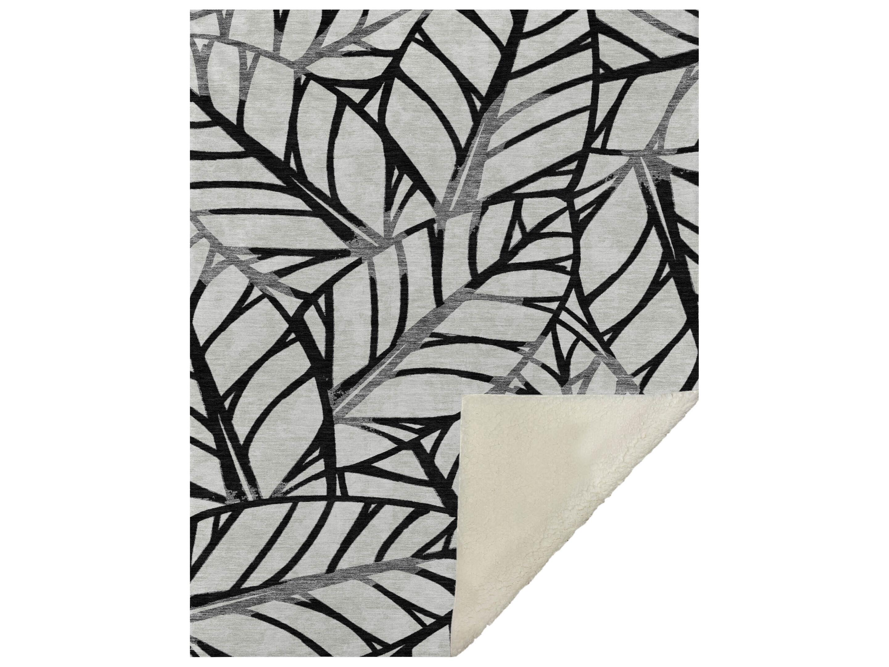 Dalyn Sherpa Black Polyester Throw