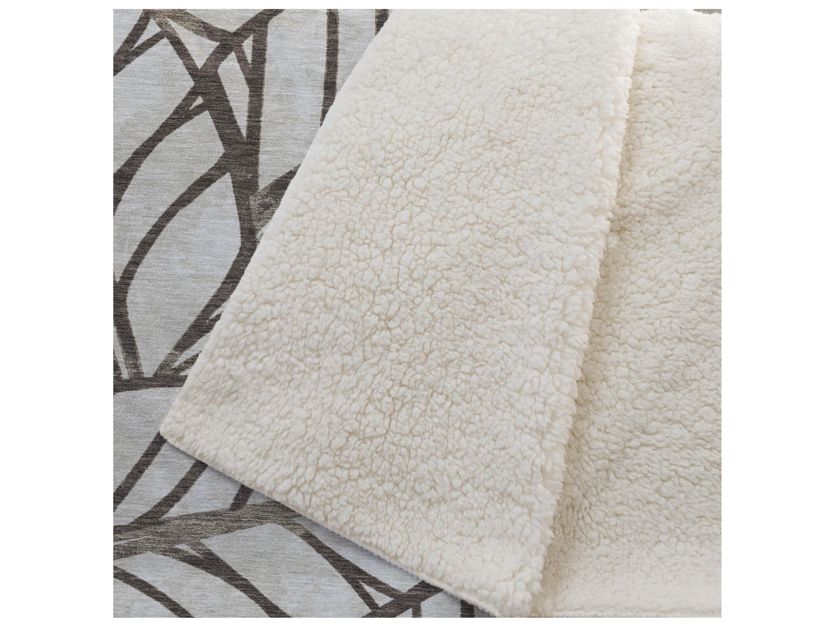 Dalyn Sherpa Brown Polyester Throw
