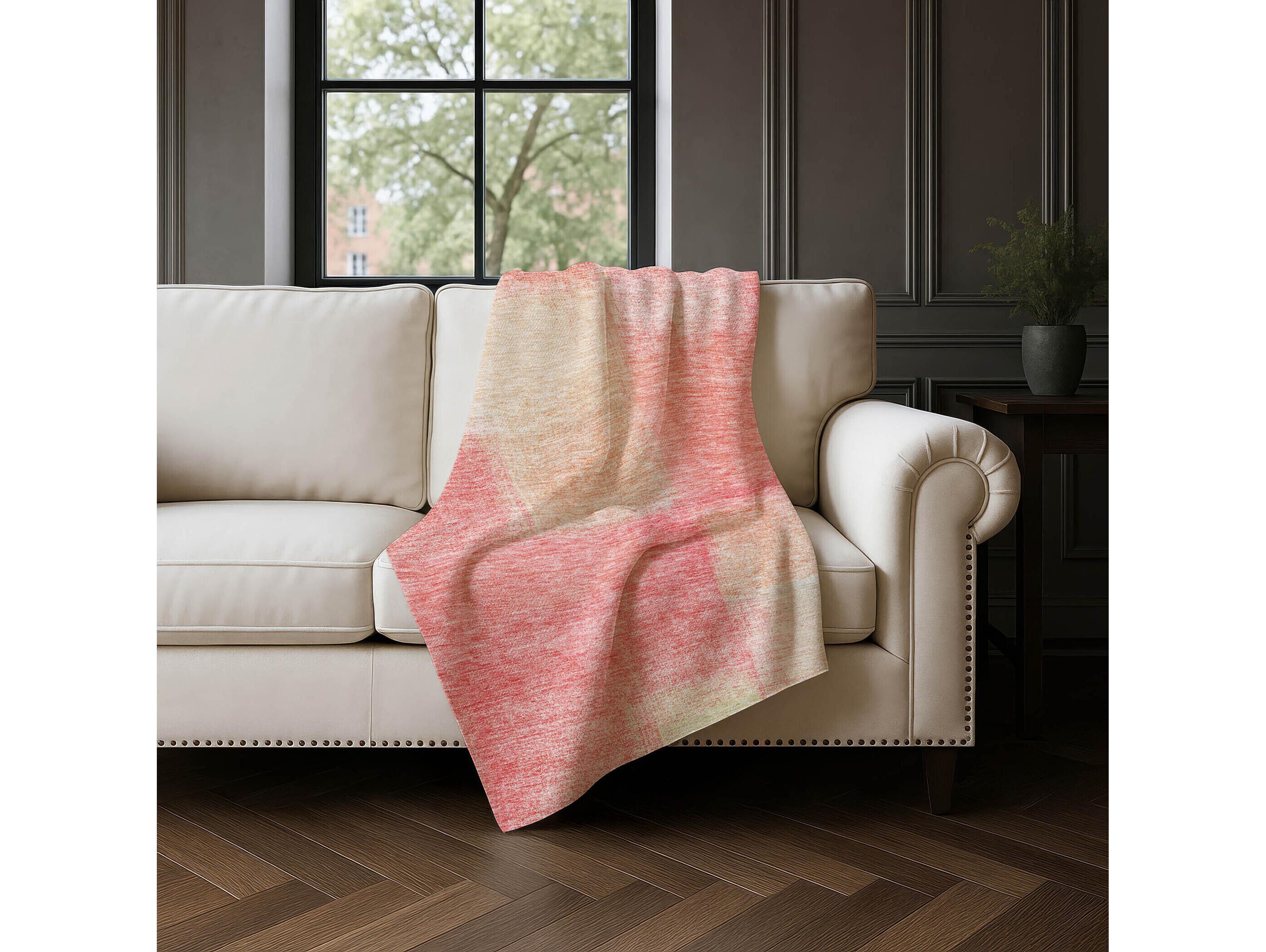 Dalyn Sherpa Pink Polyester Throw