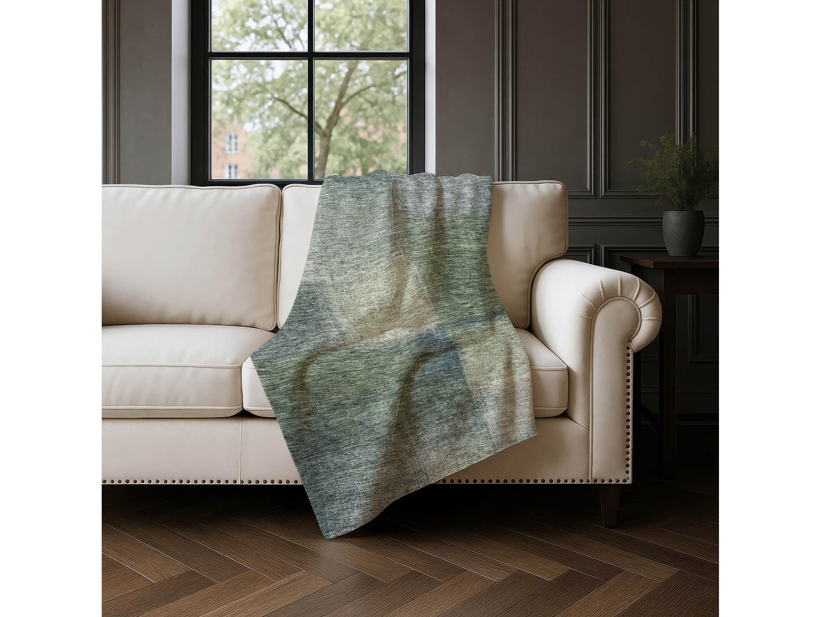 Dalyn Sherpa Green Polyester Throw