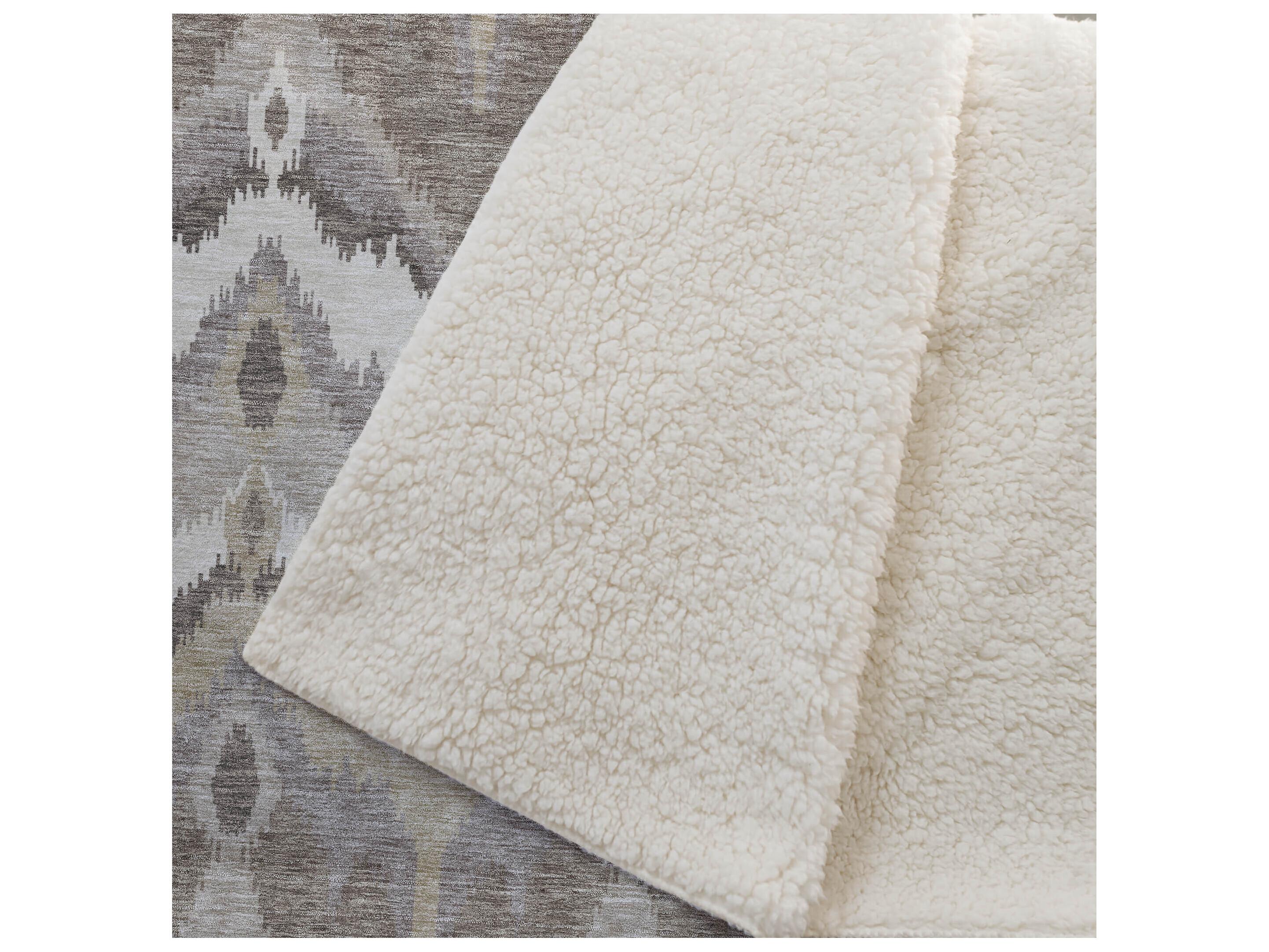 Dalyn Sherpa Brown Polyester Throw