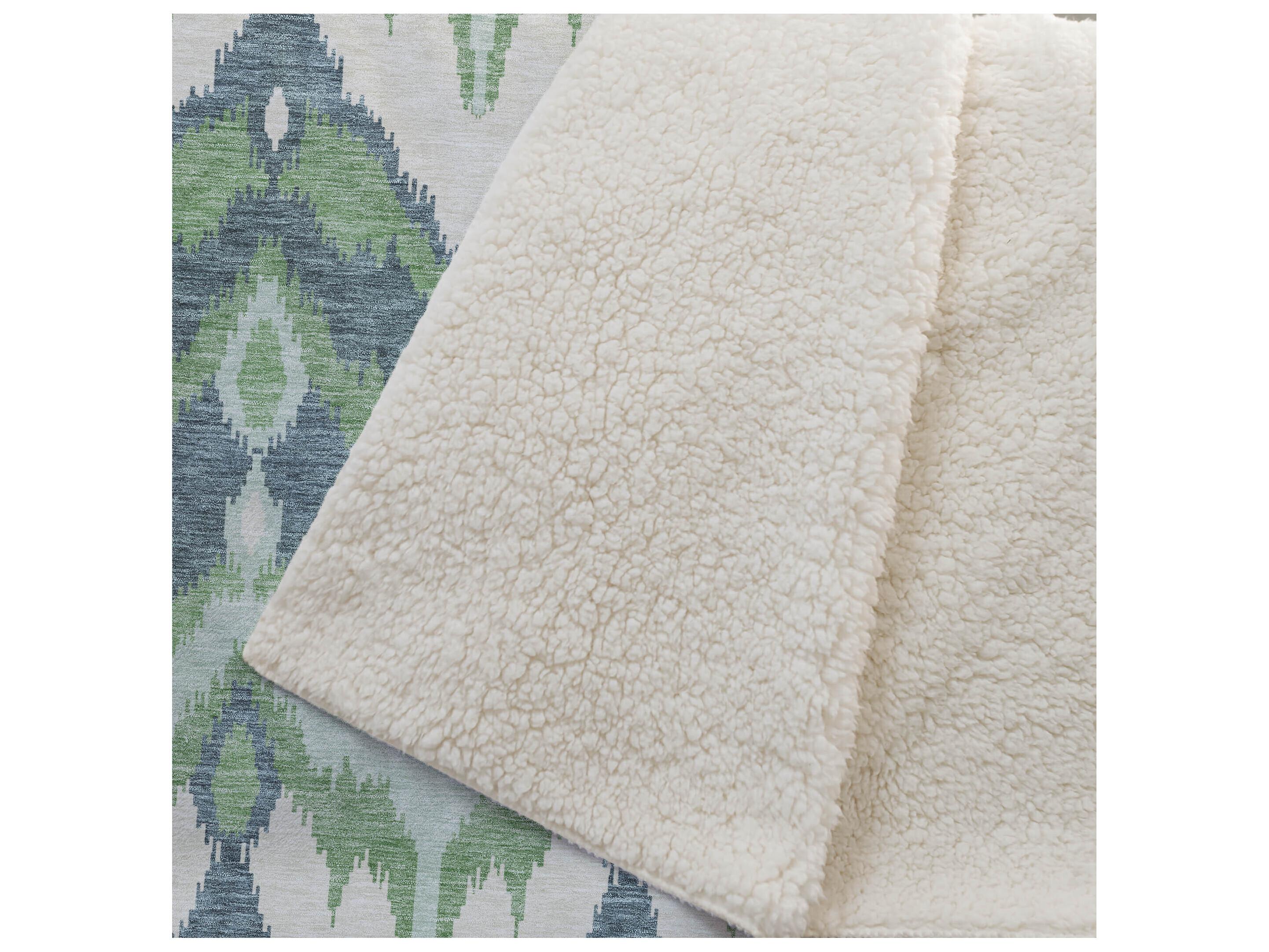 Dalyn Sherpa Green Polyester Throw