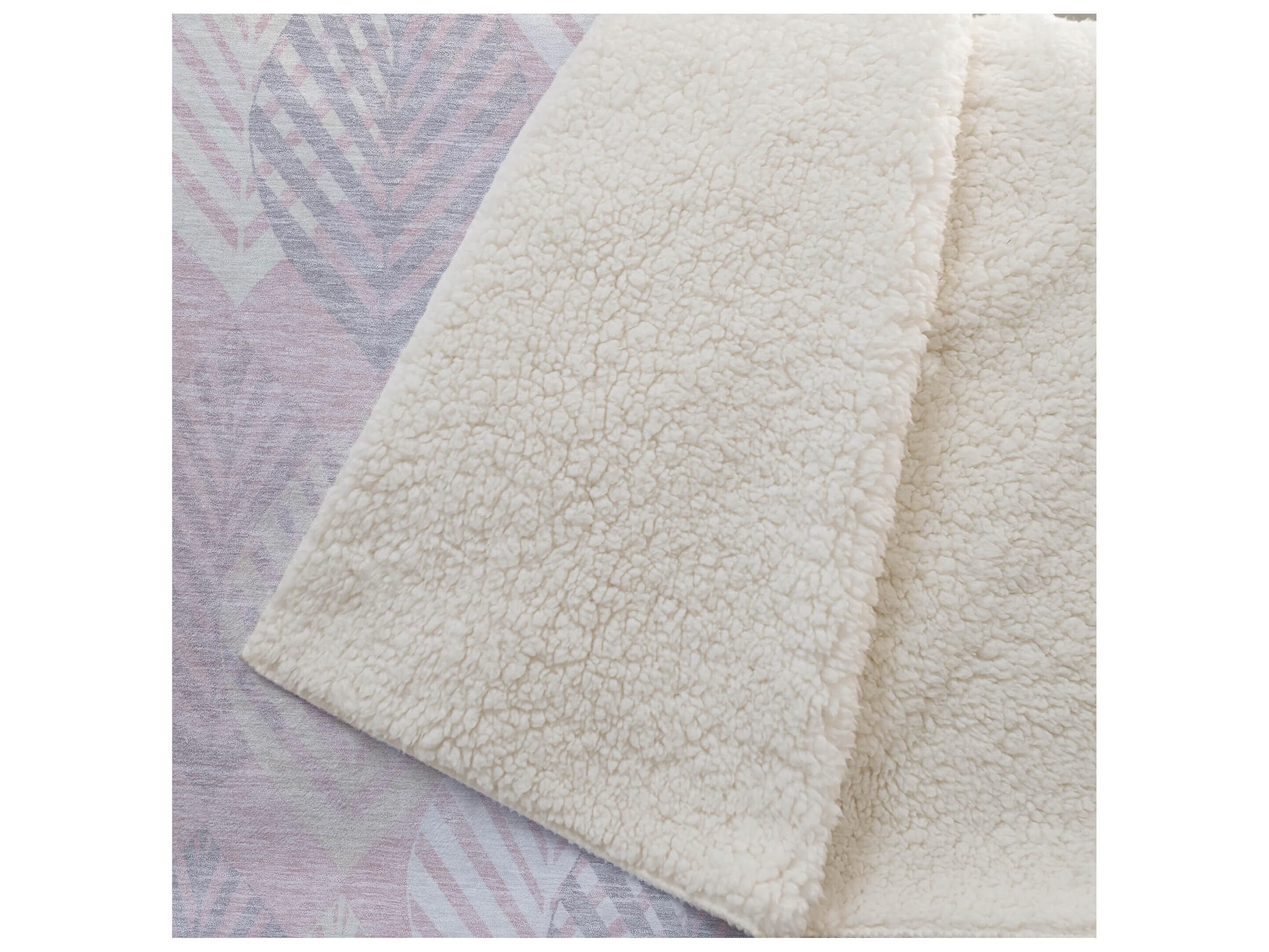 Dalyn Sherpa Pink Polyester Throw