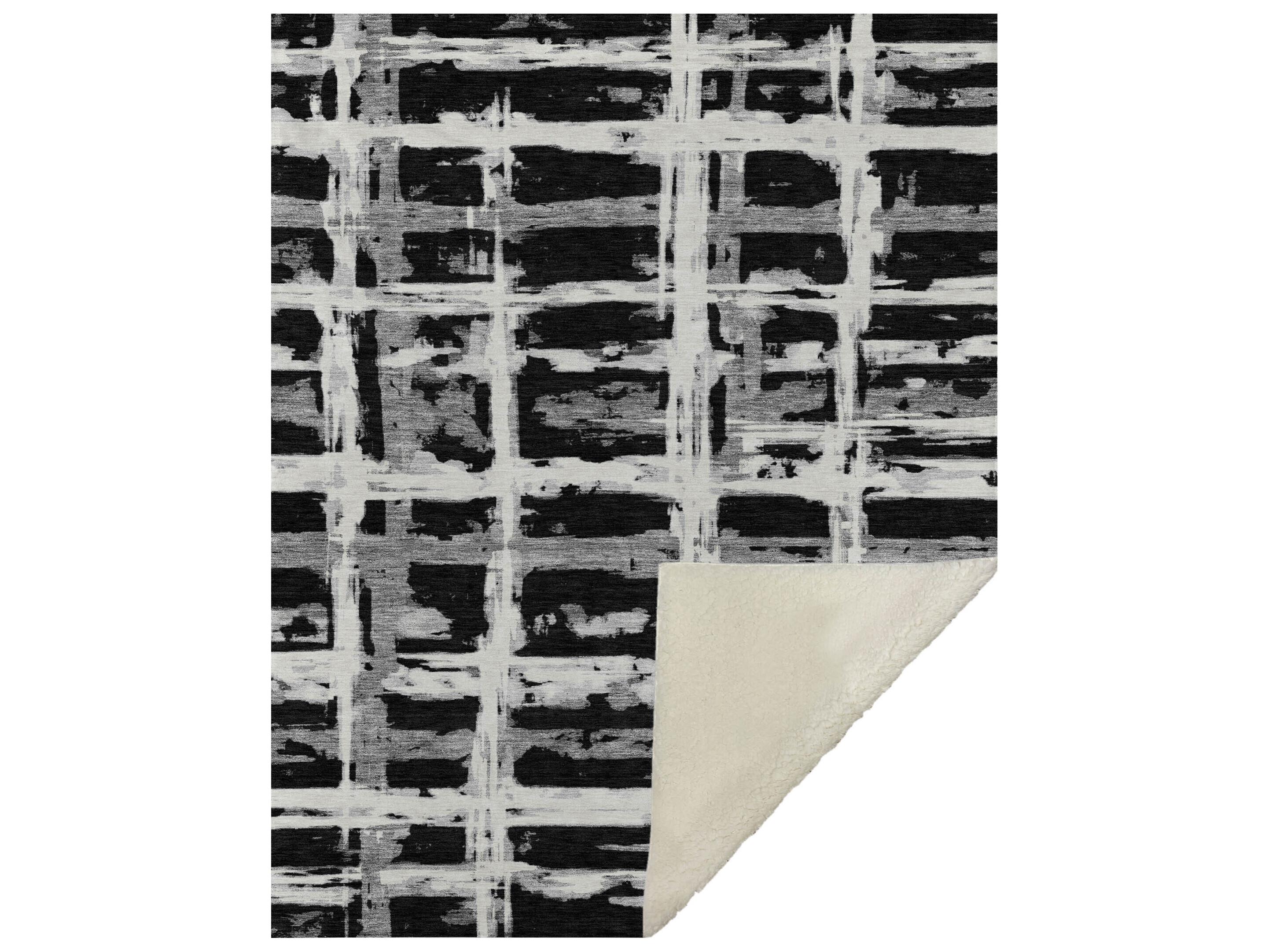 Dalyn Sherpa Black Polyester Throw