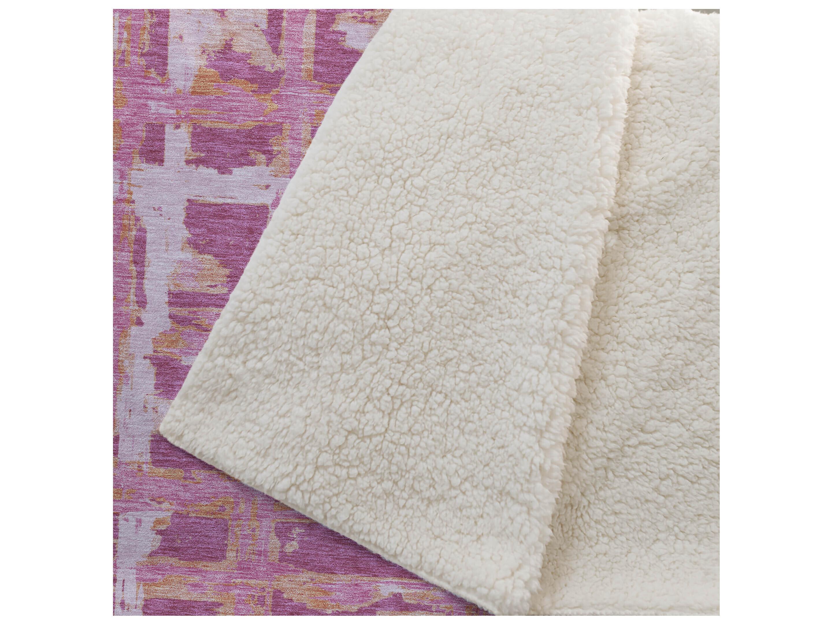 Dalyn Sherpa Pink Polyester Throw