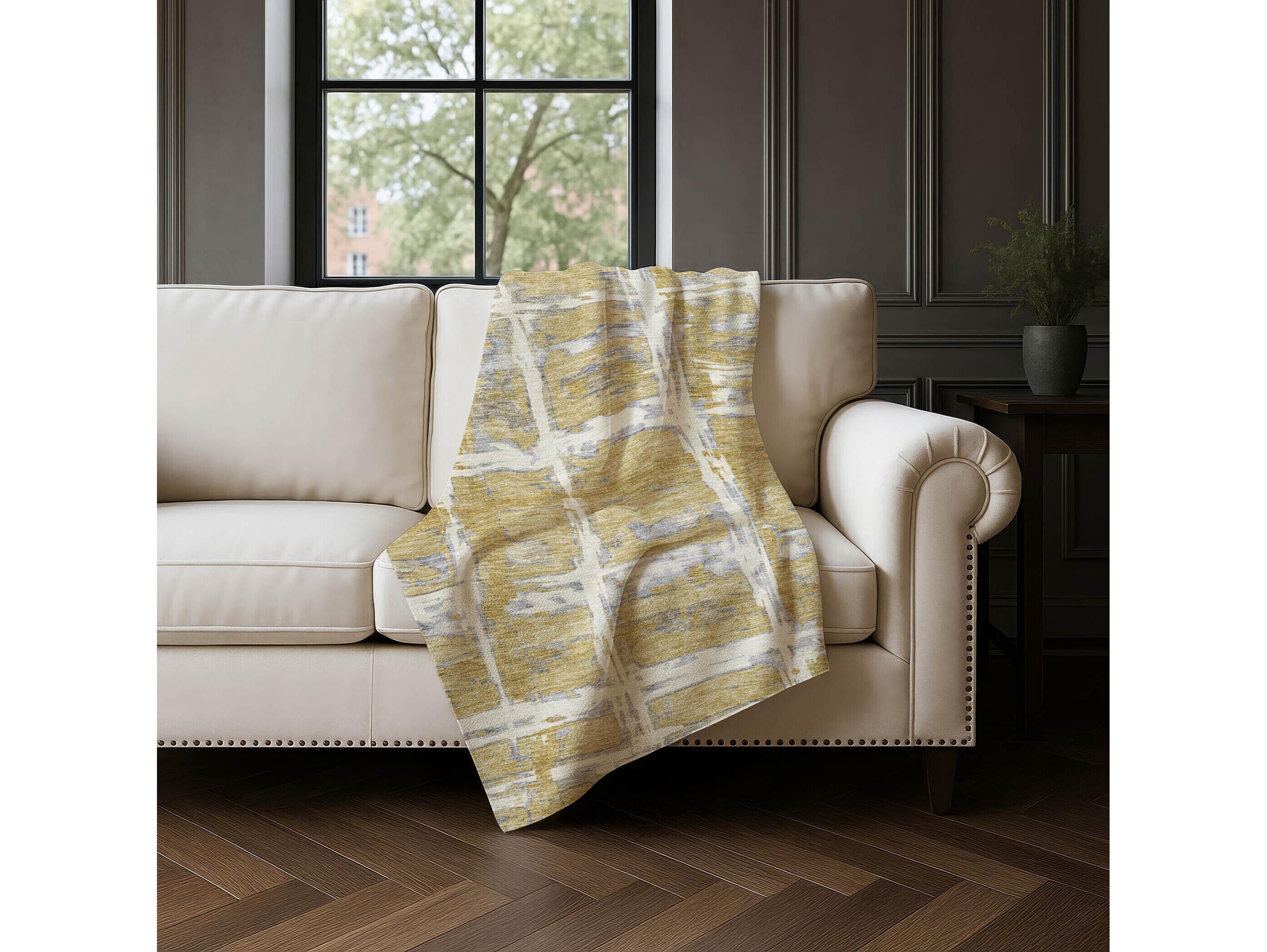 Dalyn Sherpa Gold Polyester Throw