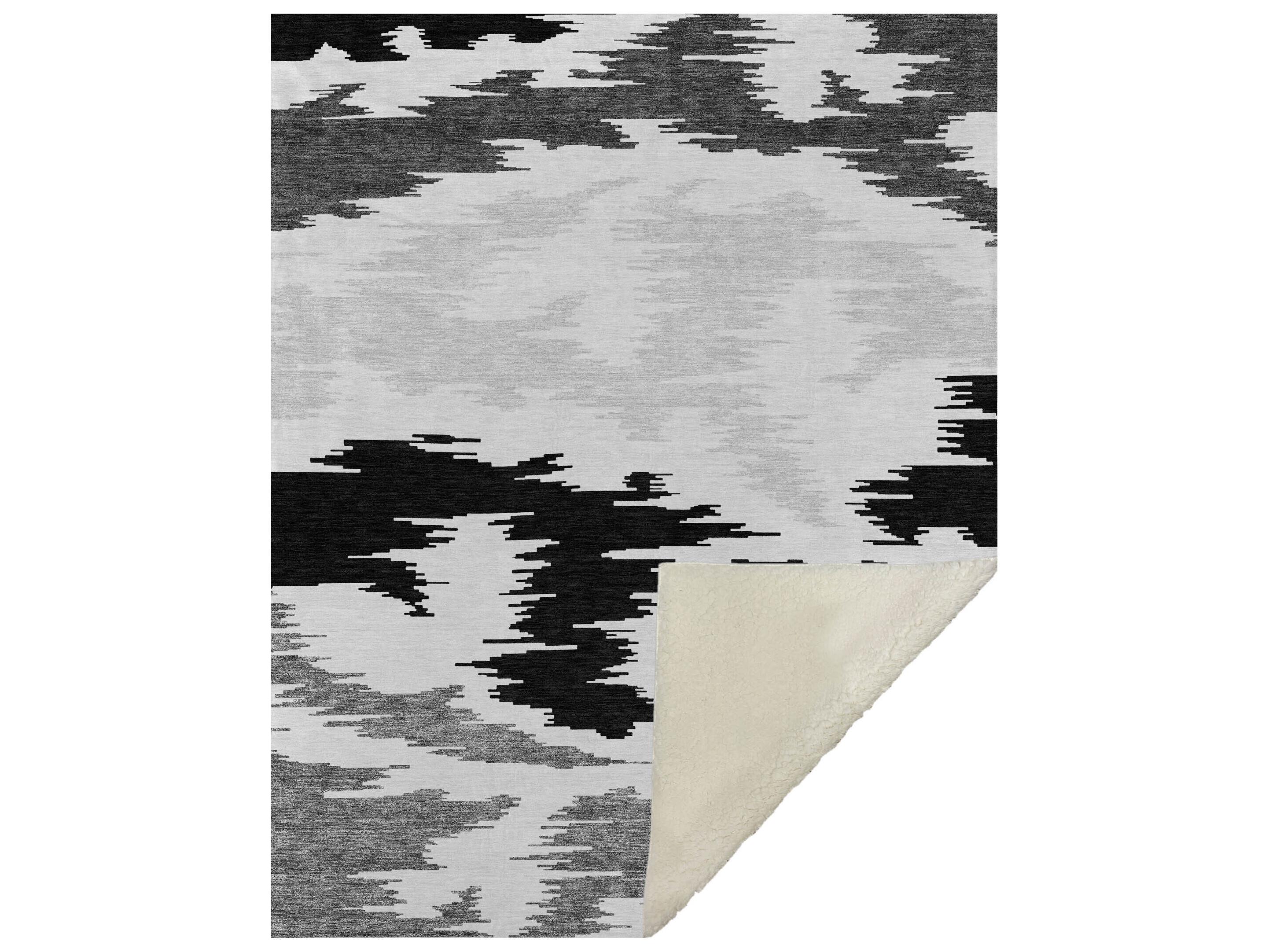 Dalyn Sherpa Black Polyester Throw