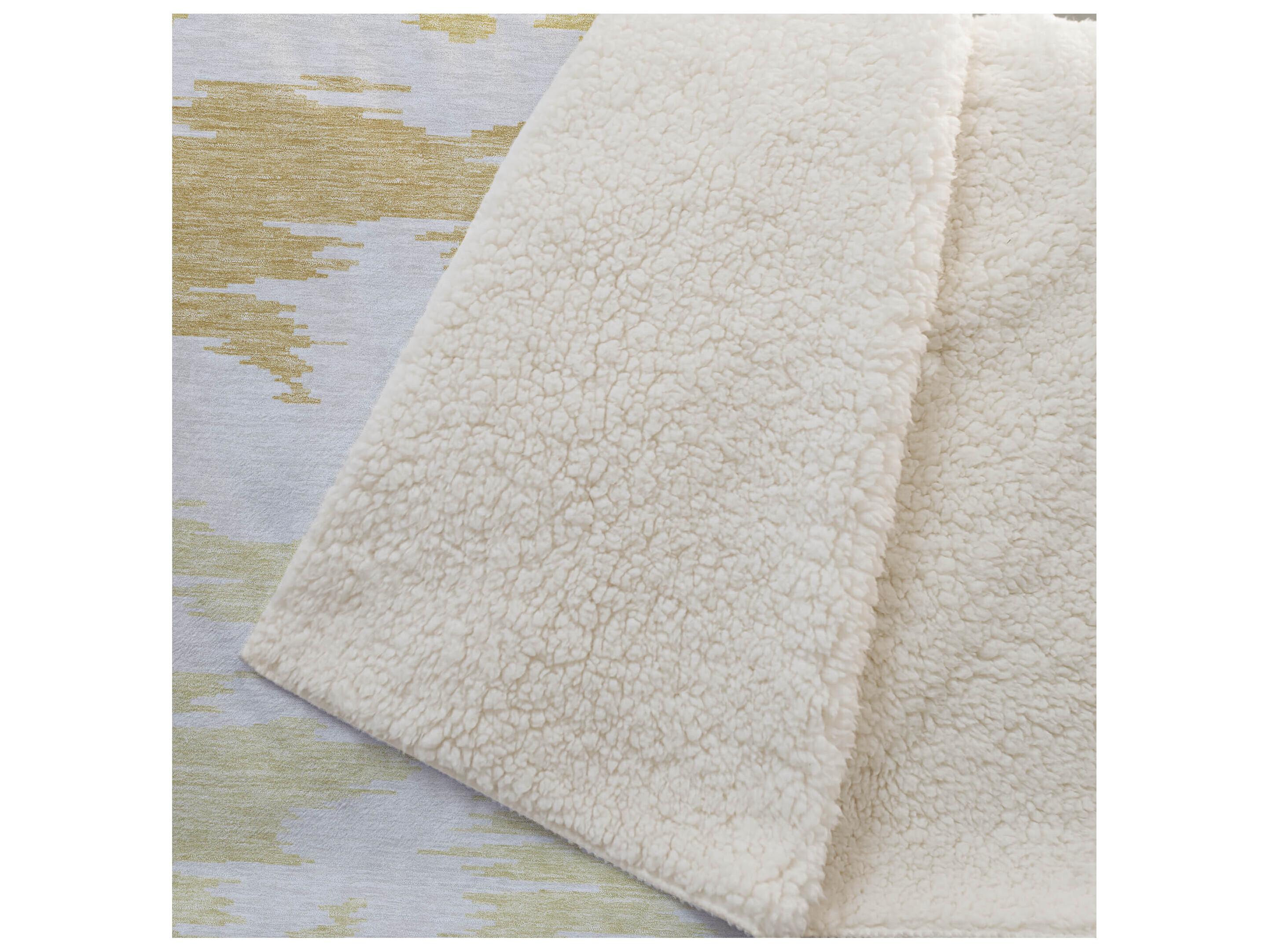 Dalyn Sherpa Gold Polyester Throw