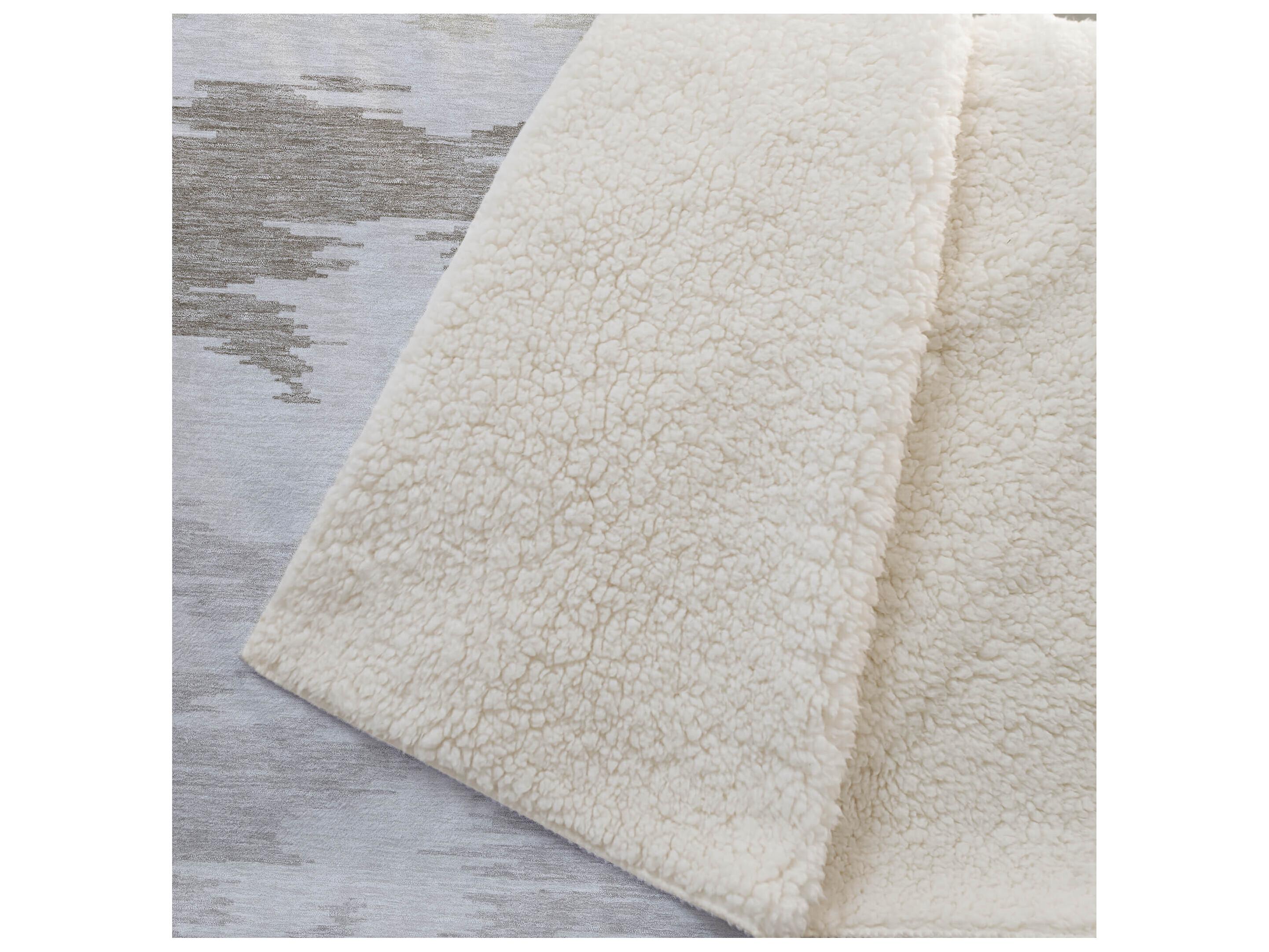 Dalyn Sherpa Ivory Polyester Throw