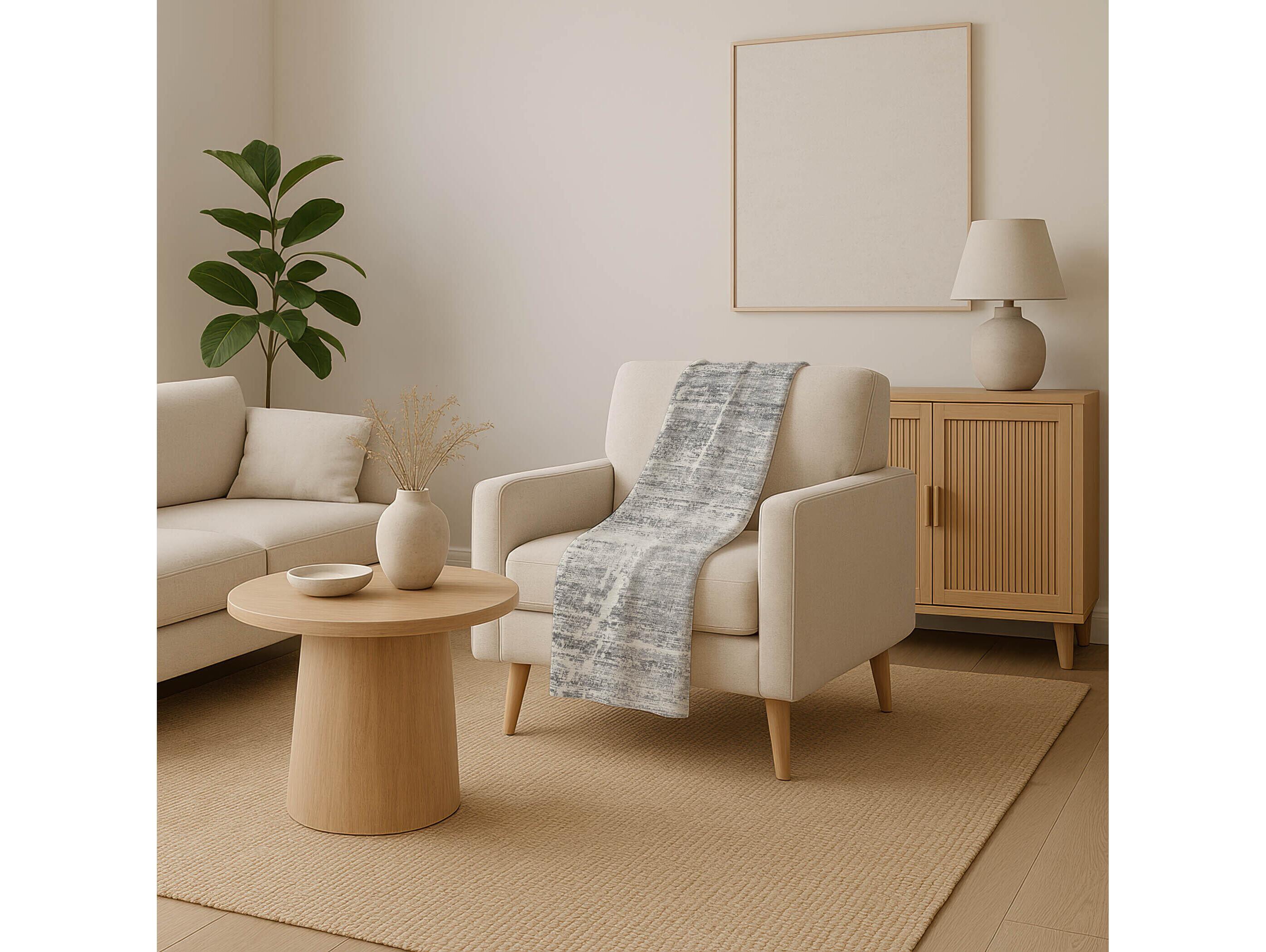 Dalyn Sherpa Gray Polyester Throw