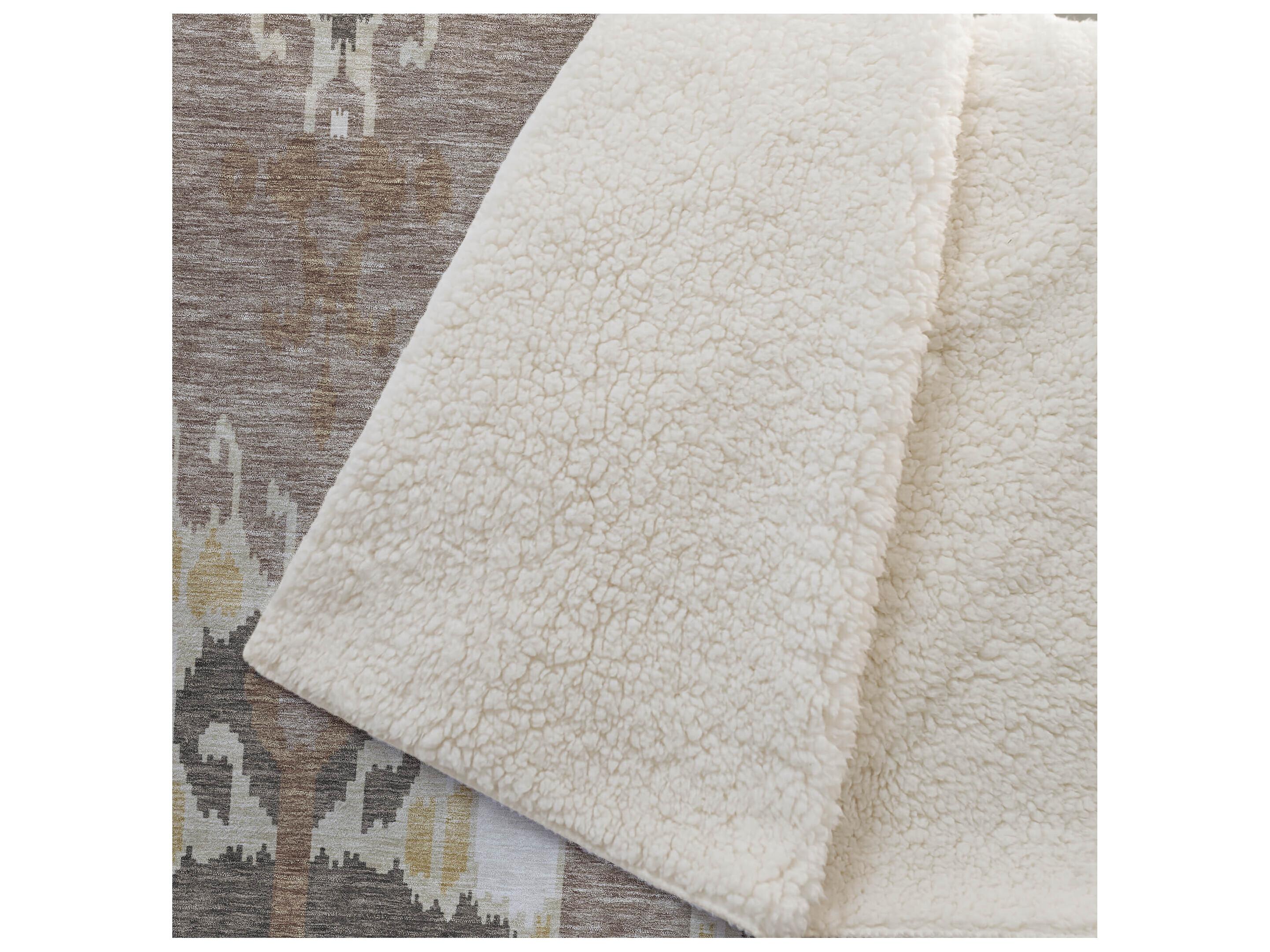 Dalyn Sherpa Brown Polyester Throw