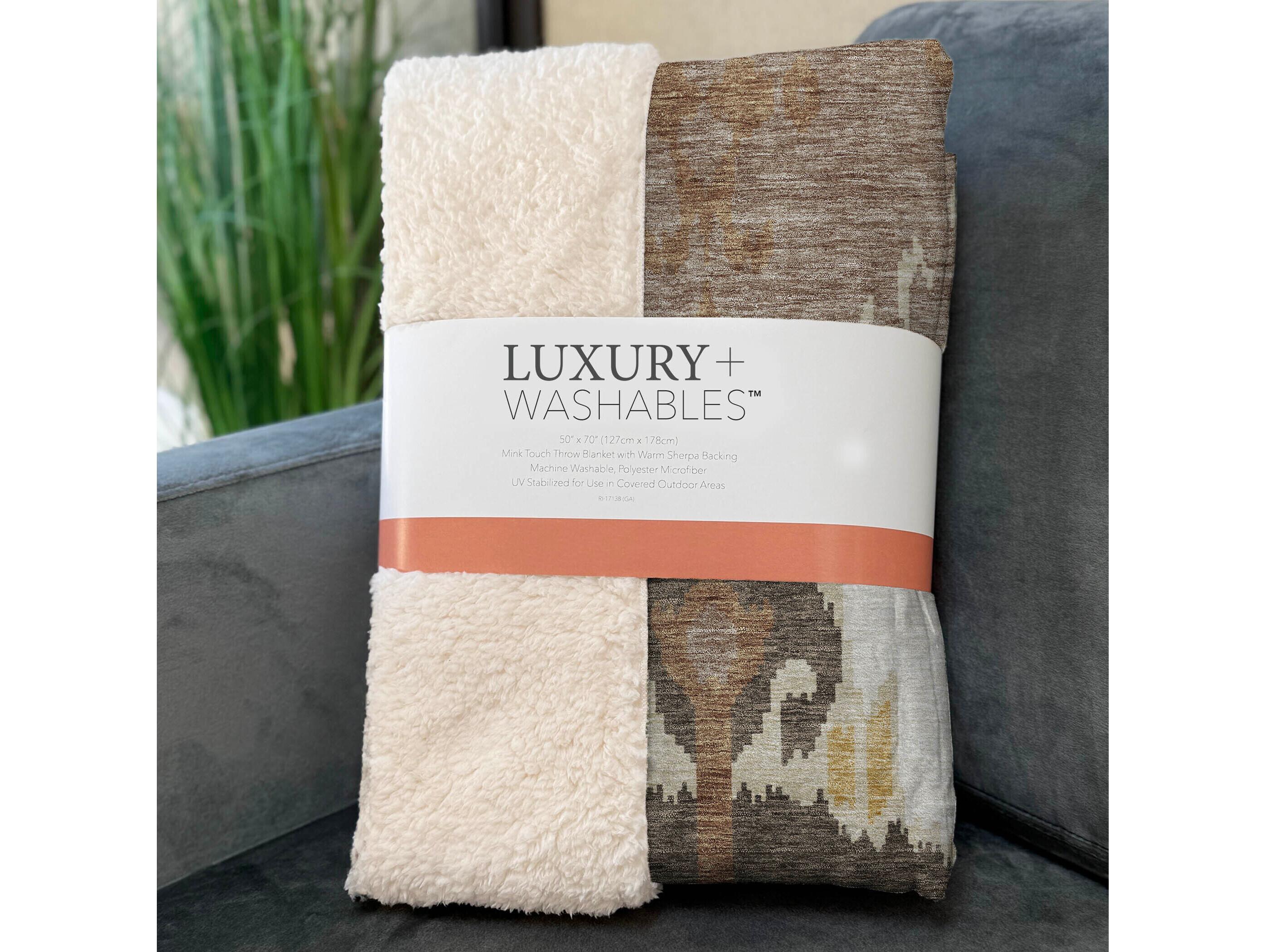 Dalyn Sherpa Brown Polyester Throw