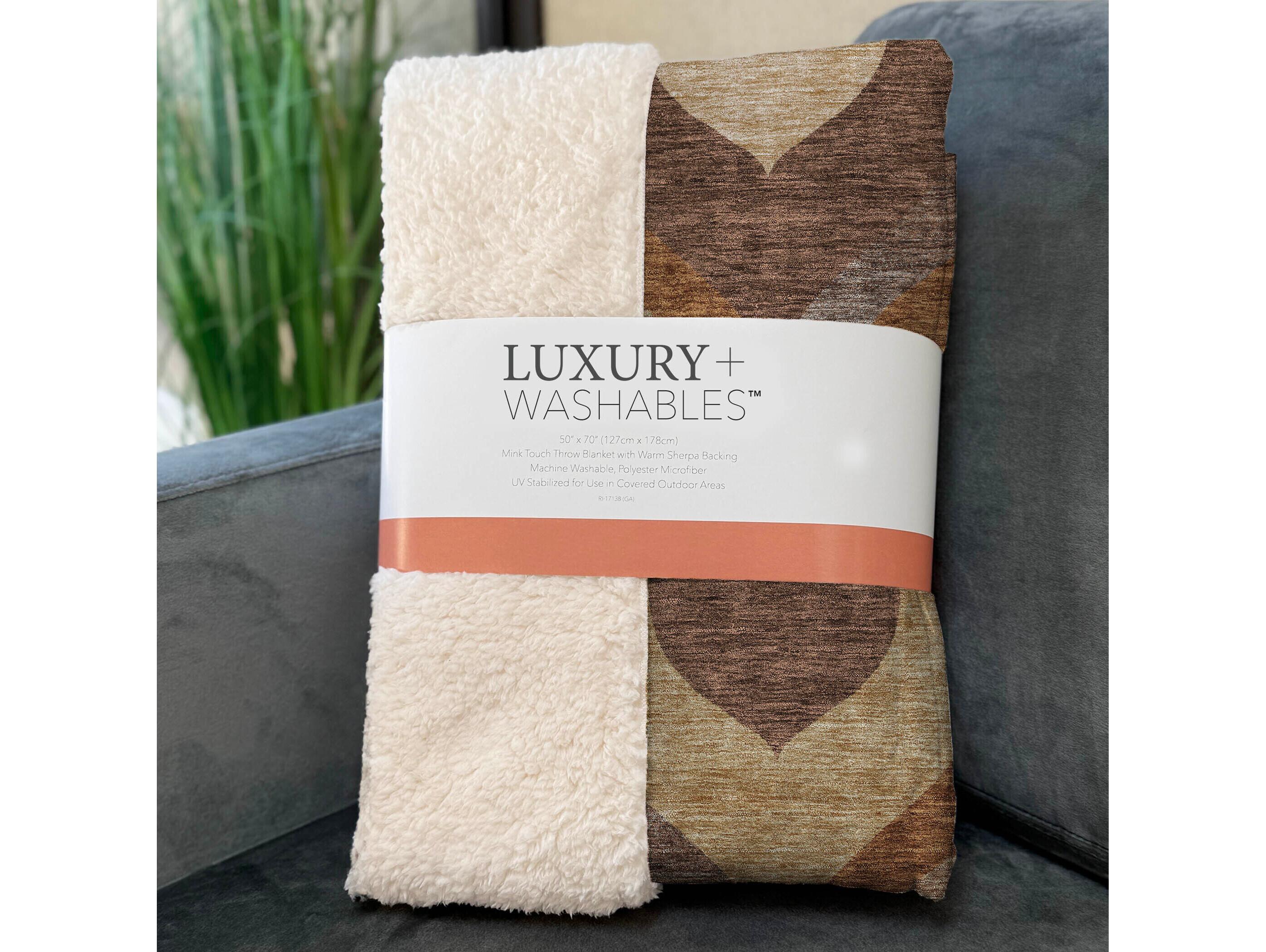 Dalyn Sherpa Orange Polyester Throw