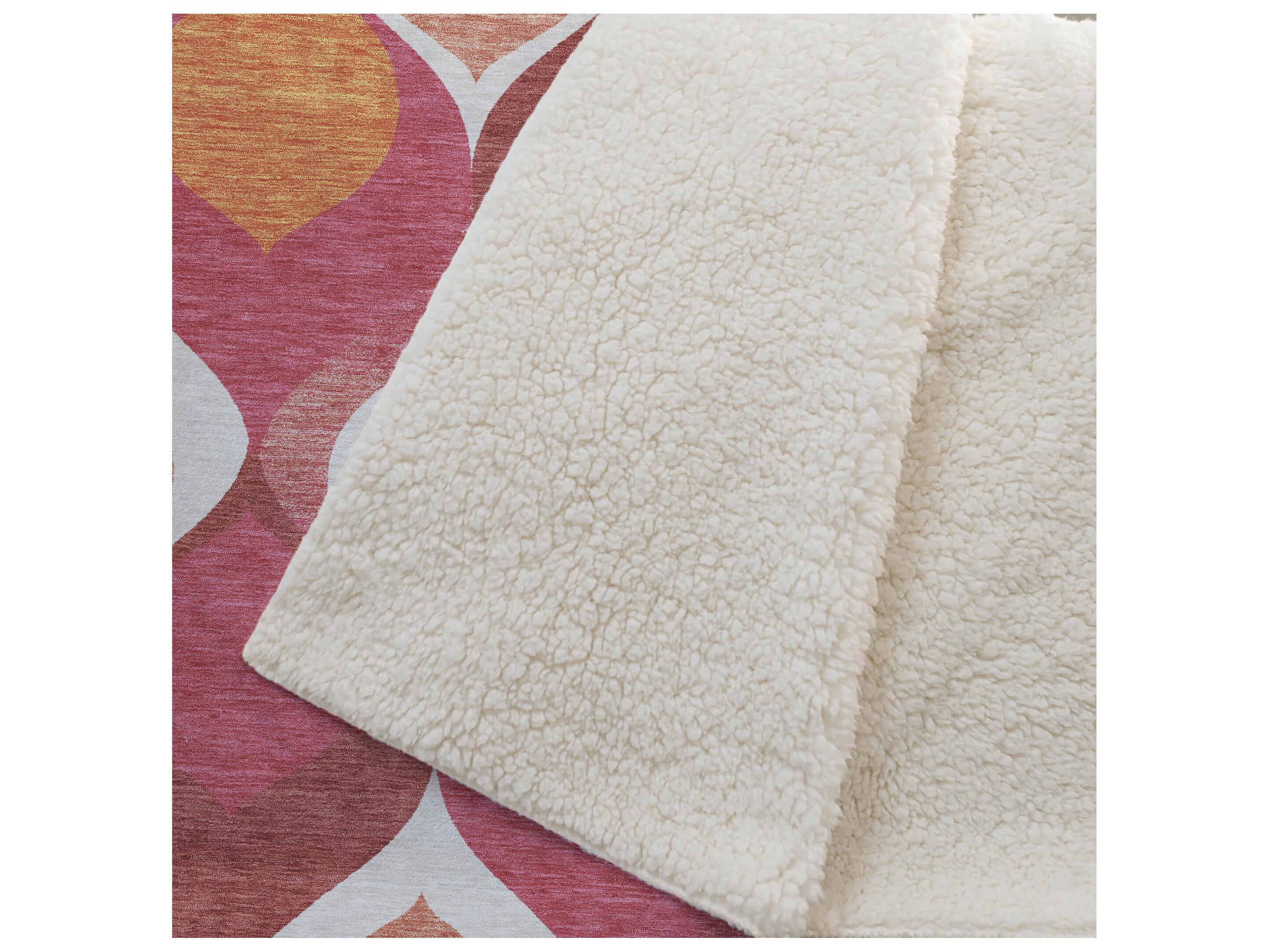 Dalyn Sherpa Pink Polyester Throw