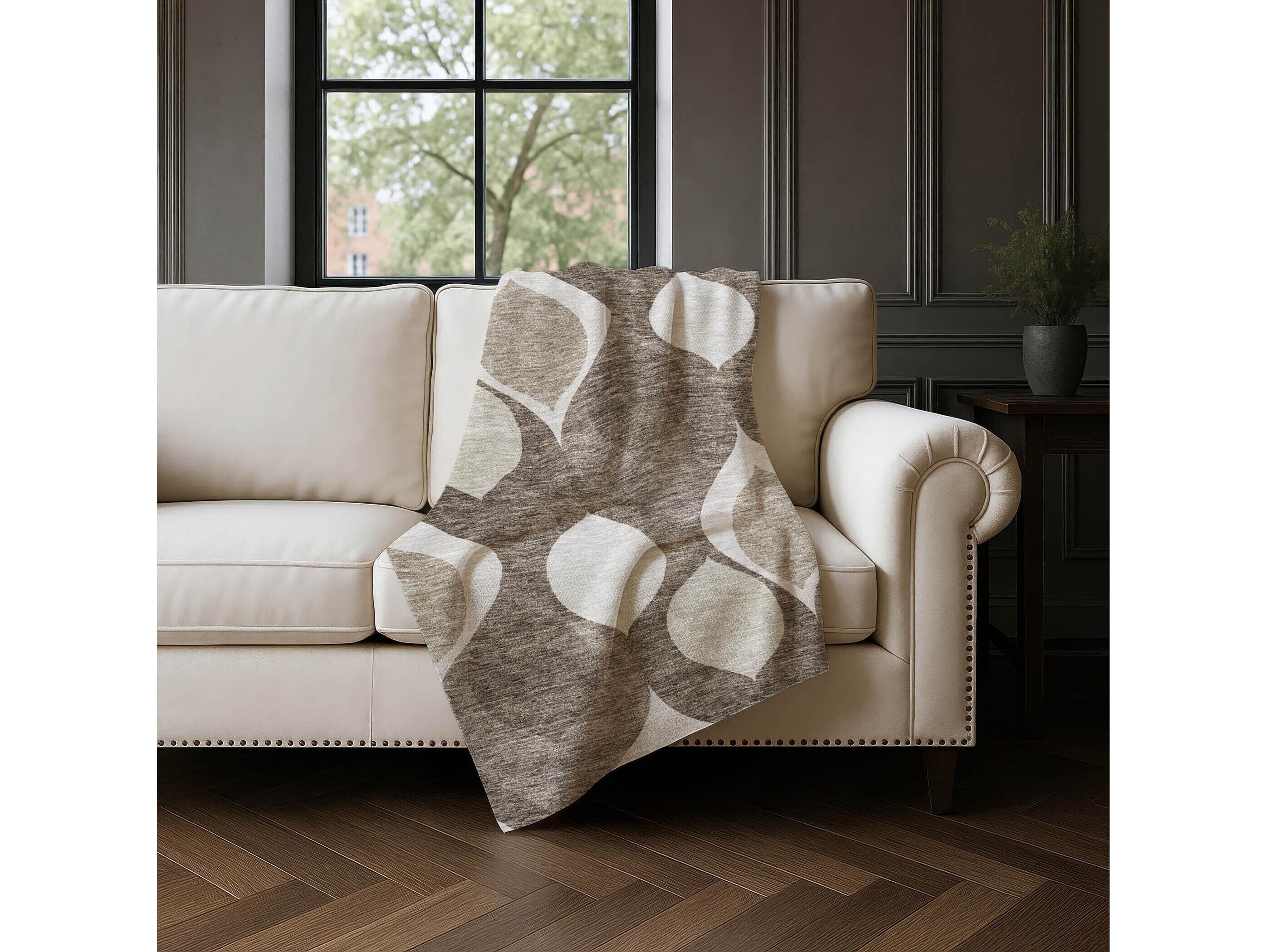 Dalyn Sherpa Brown Polyester Throw
