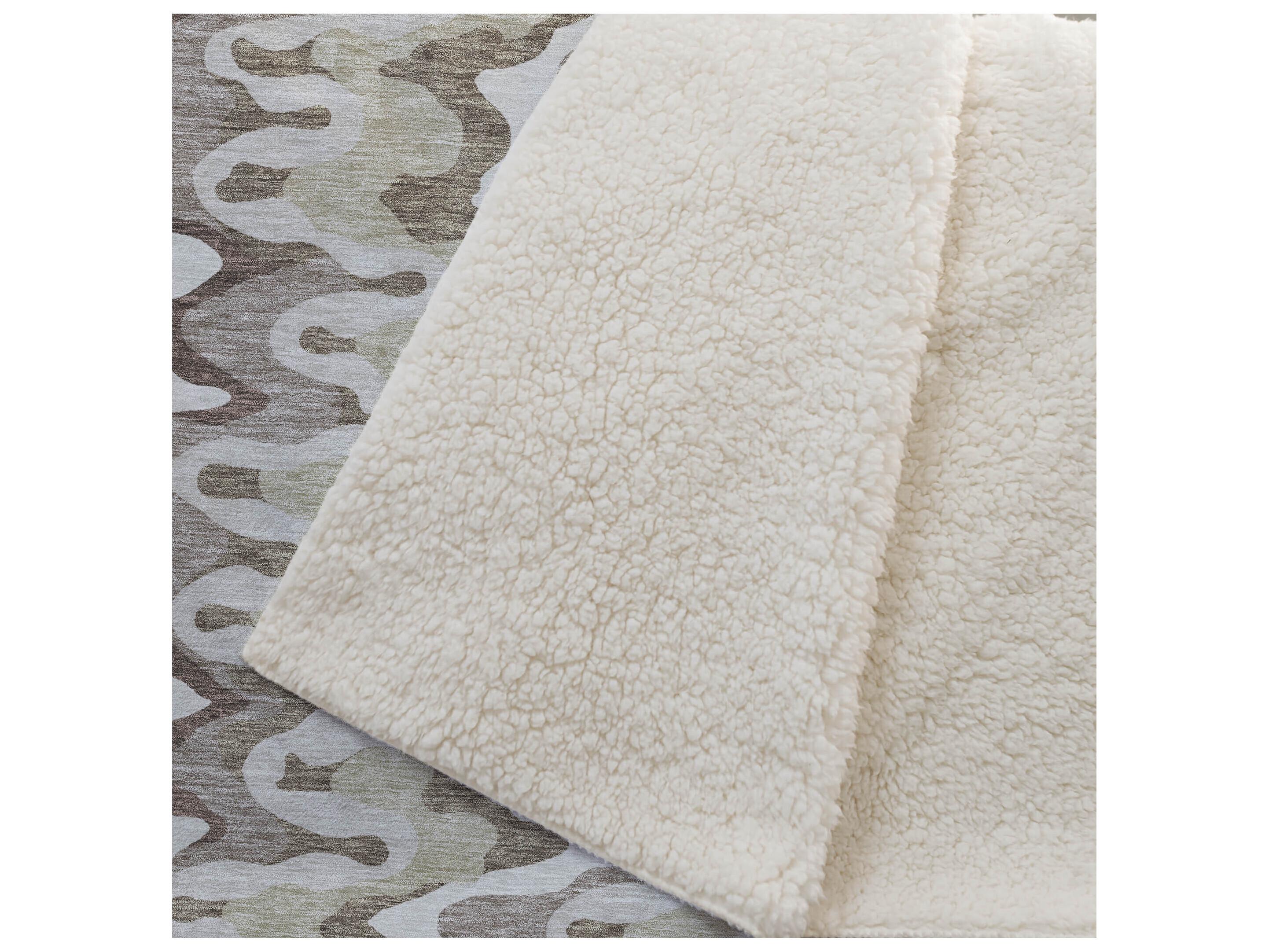 Dalyn Sherpa Brown Polyester Throw