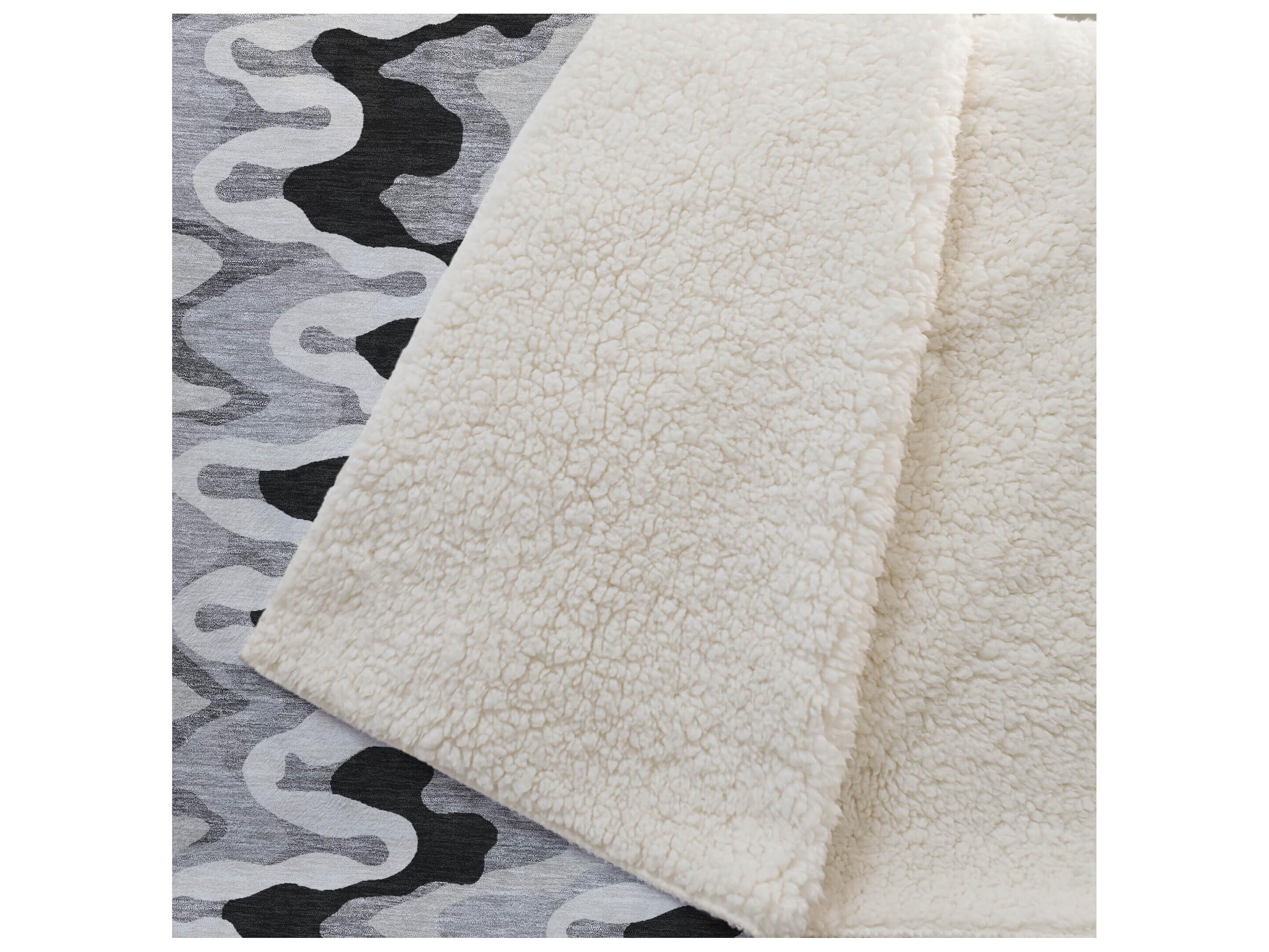 Dalyn Sherpa Black Polyester Throw