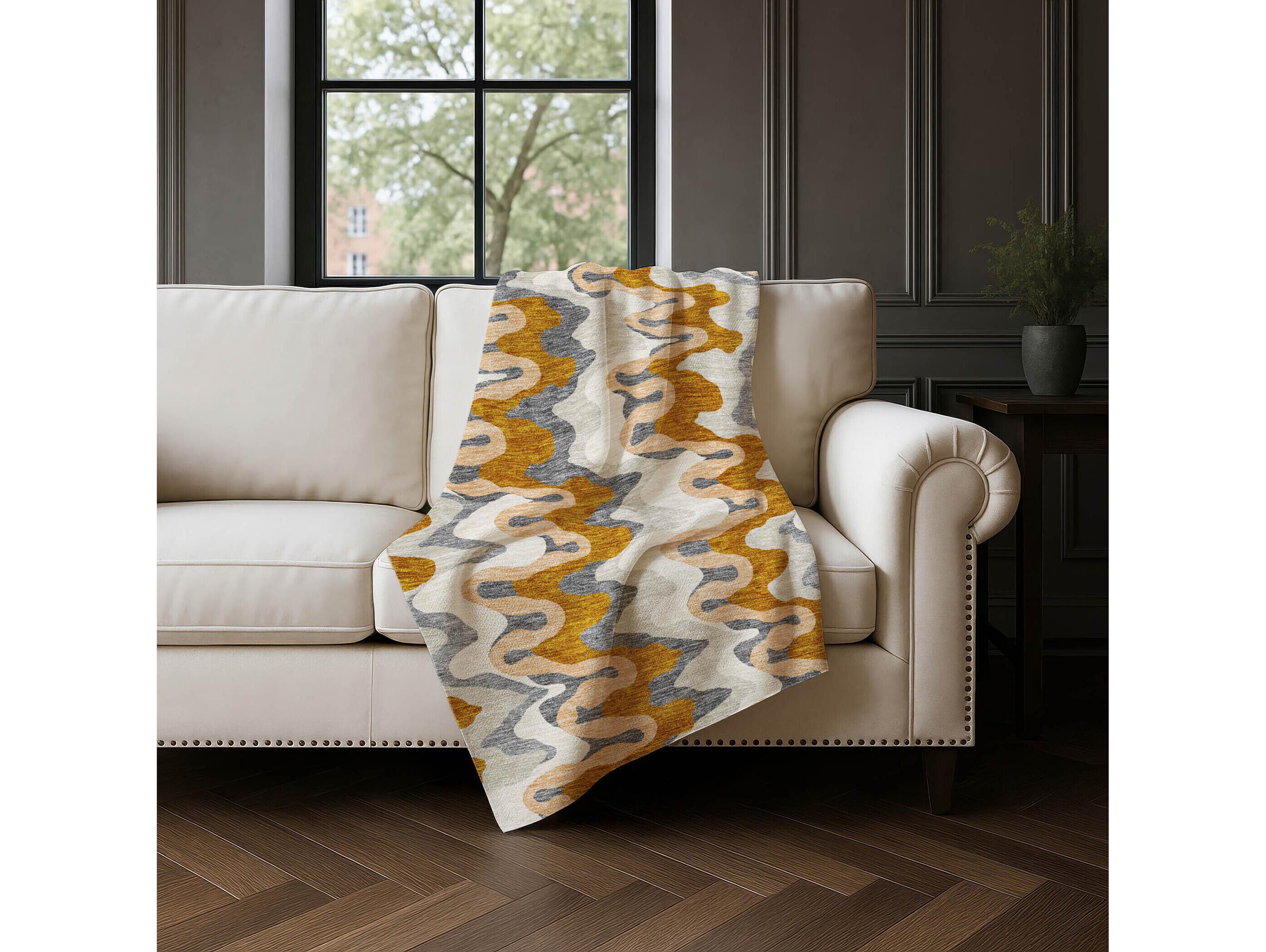 Dalyn Sherpa Orange Polyester Throw