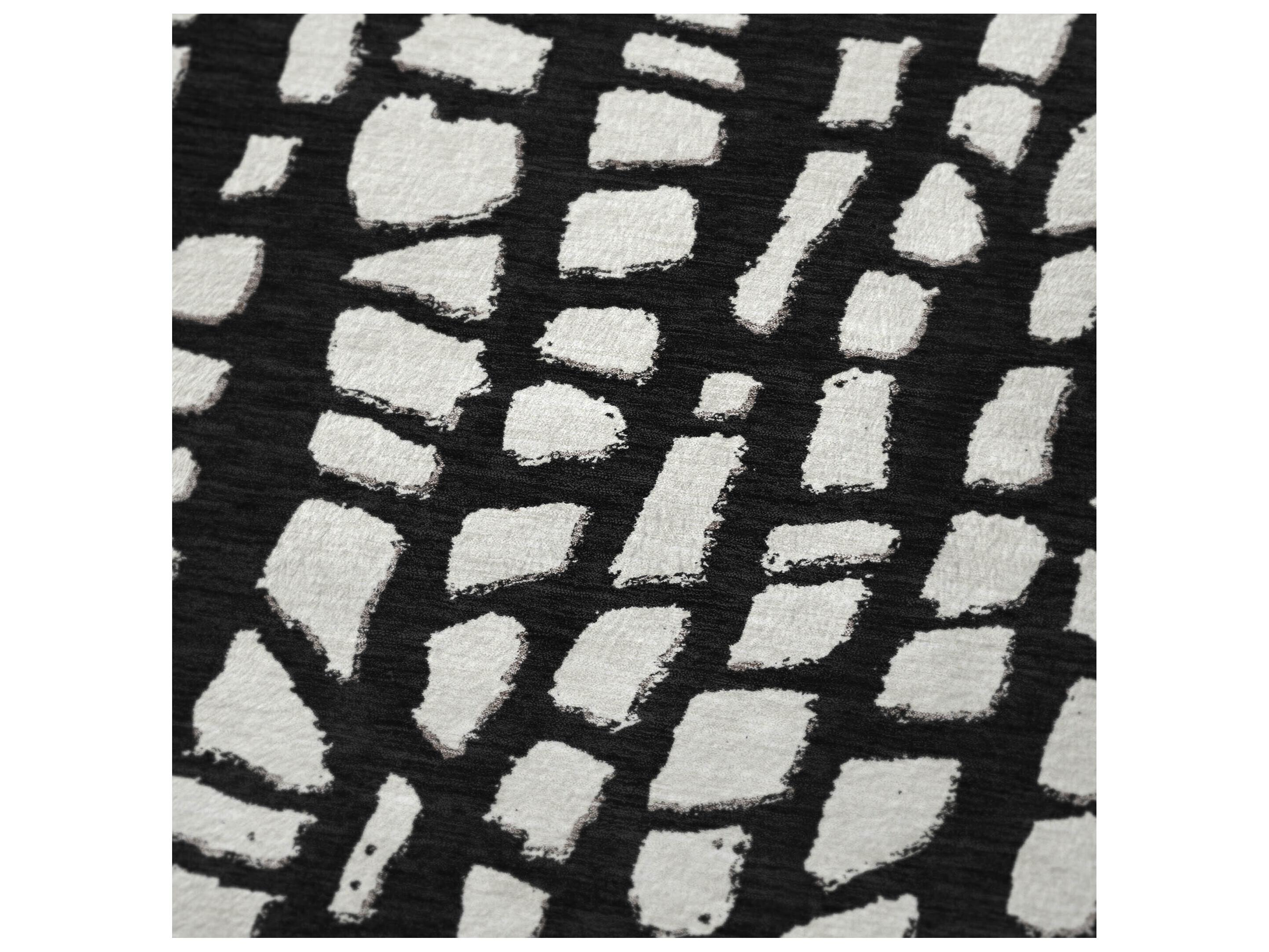 Dalyn Sherpa Black Polyester Throw