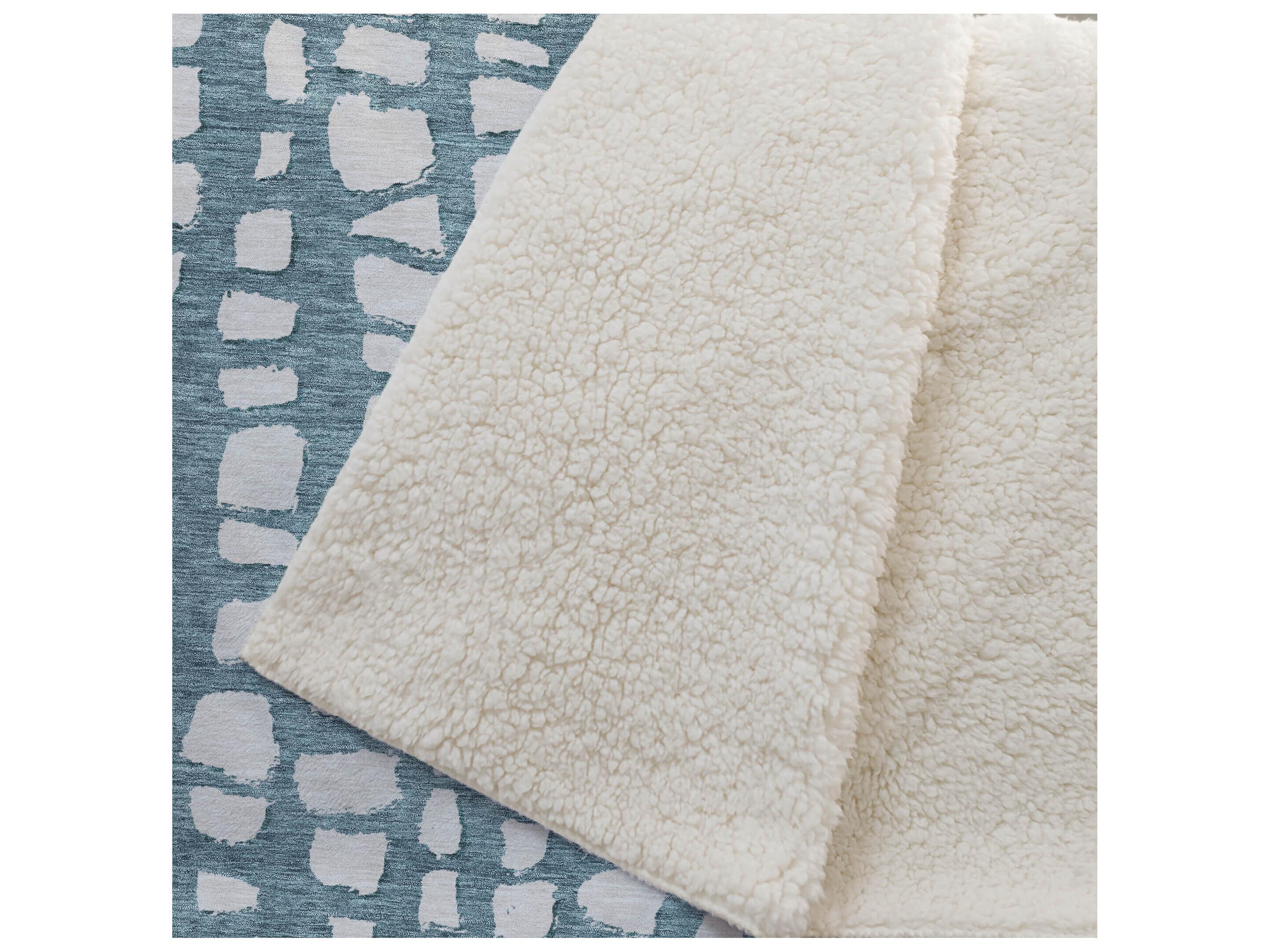 Dalyn Sherpa Teal Polyester Throw