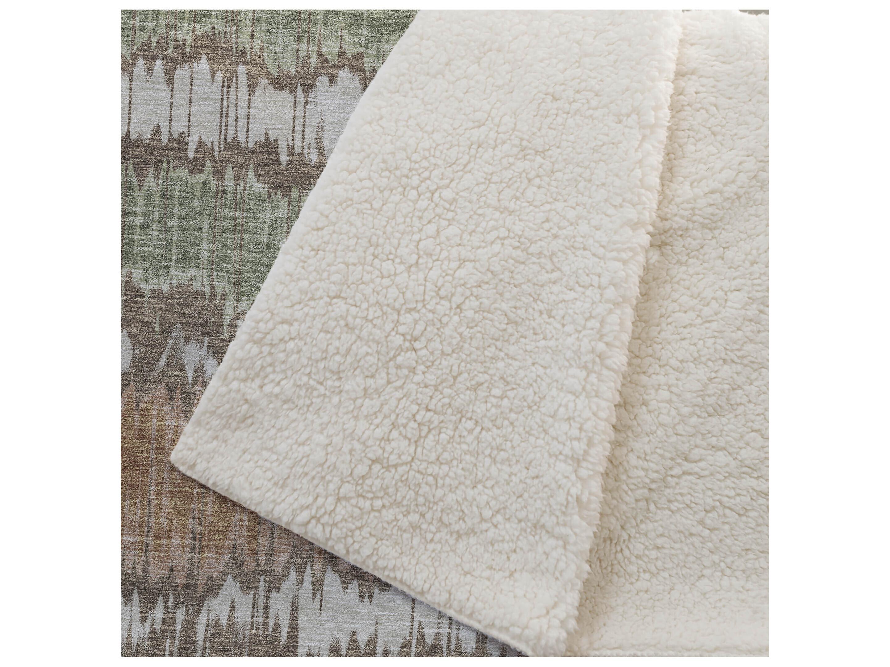 Dalyn Sherpa Brown Polyester Throw