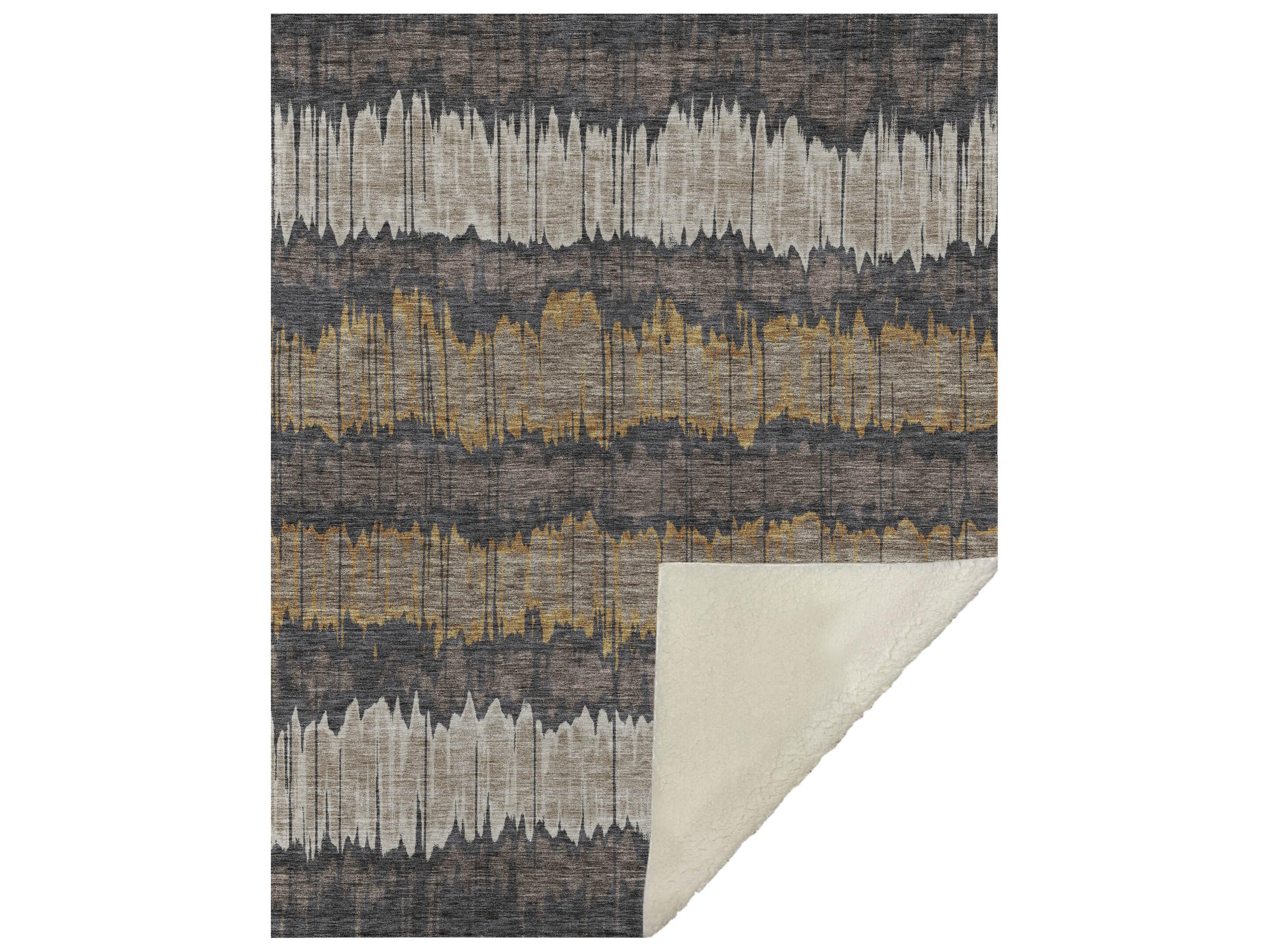 Dalyn Sherpa Brown Polyester Throw