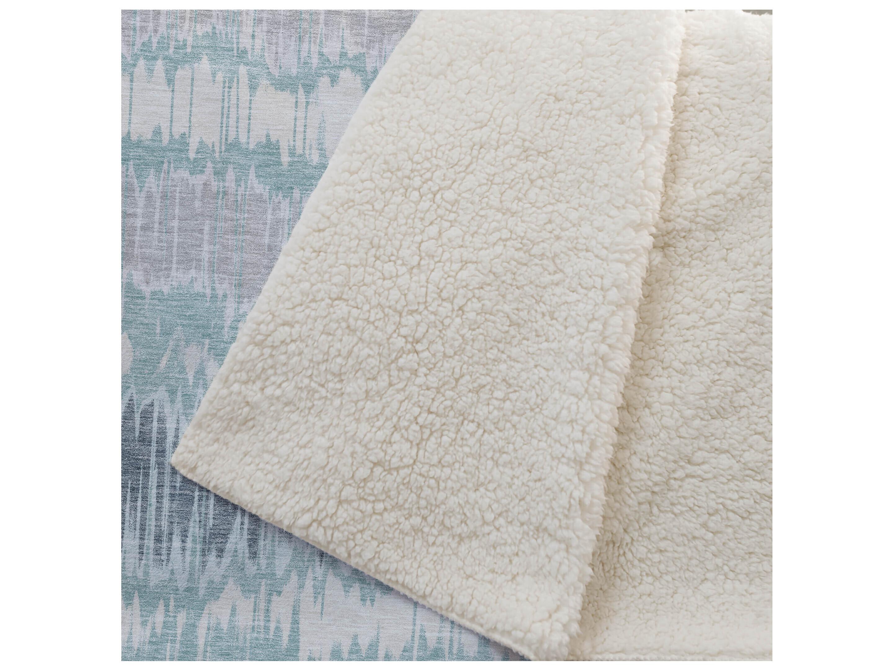 Dalyn Sherpa Teal Polyester Throw