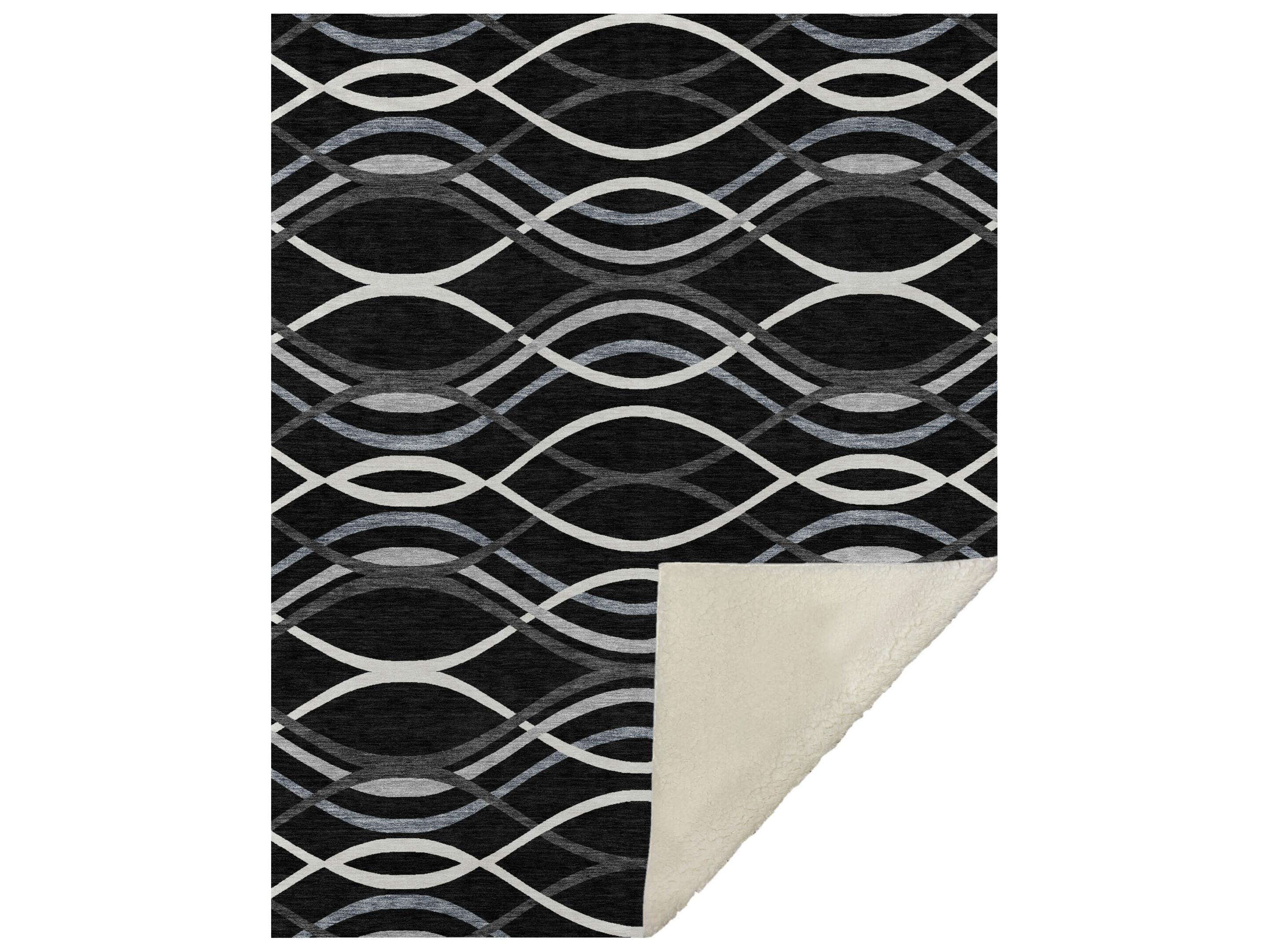 Dalyn Sherpa Black Polyester Throw