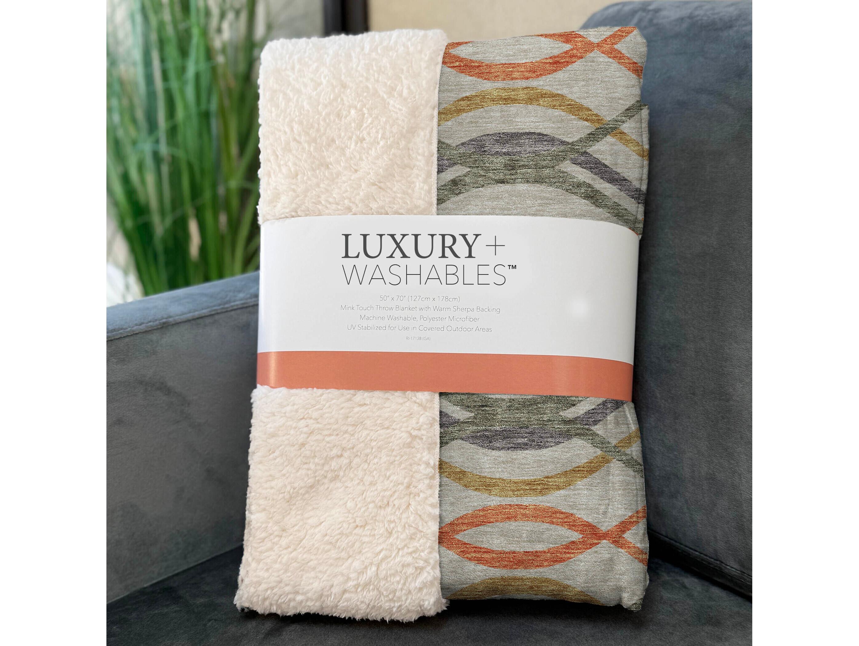 Dalyn Sherpa Orange Polyester Throw