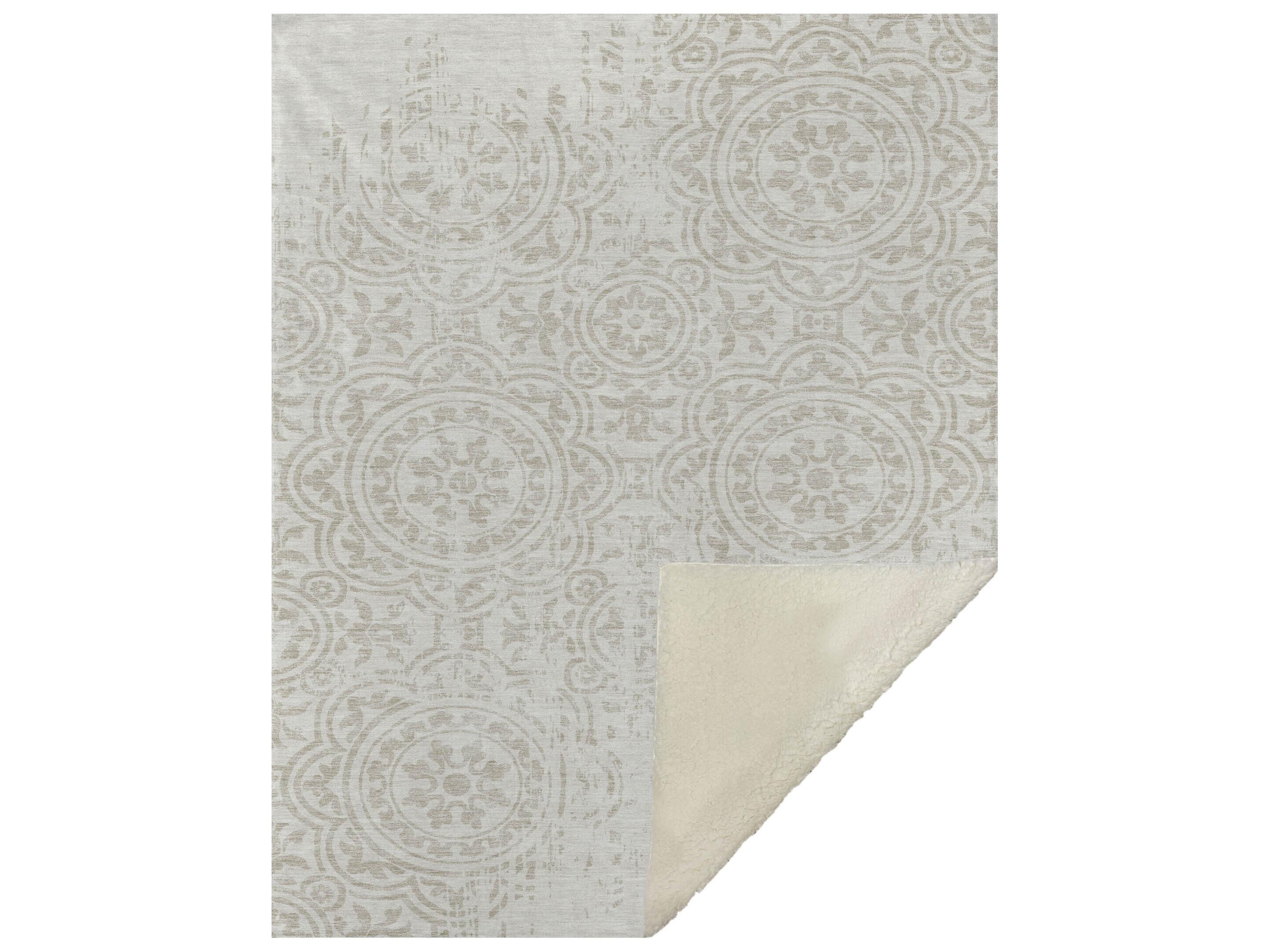 Dalyn Sherpa Ivory Polyester Throw