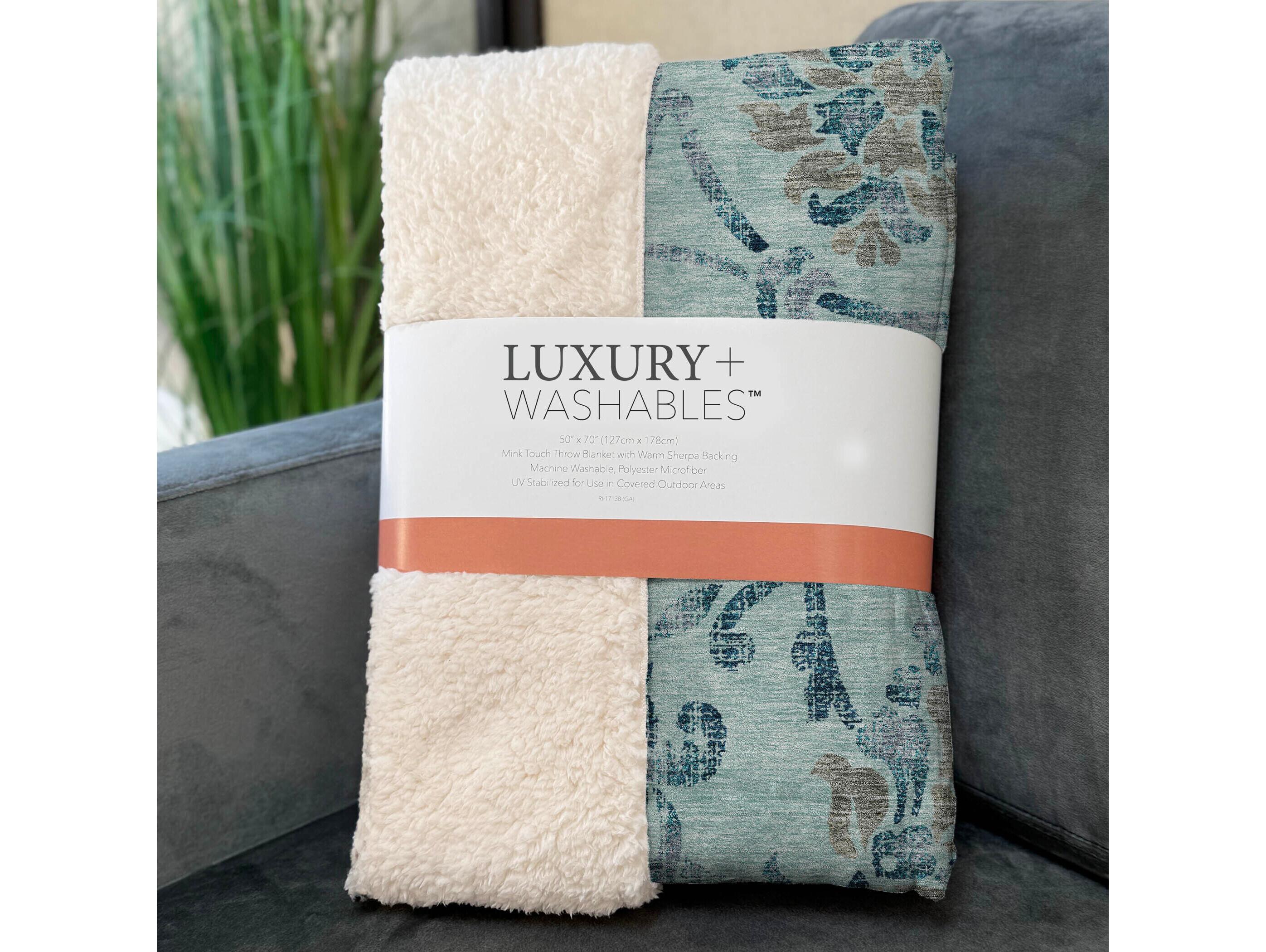 Dalyn Sherpa Teal Polyester Throw