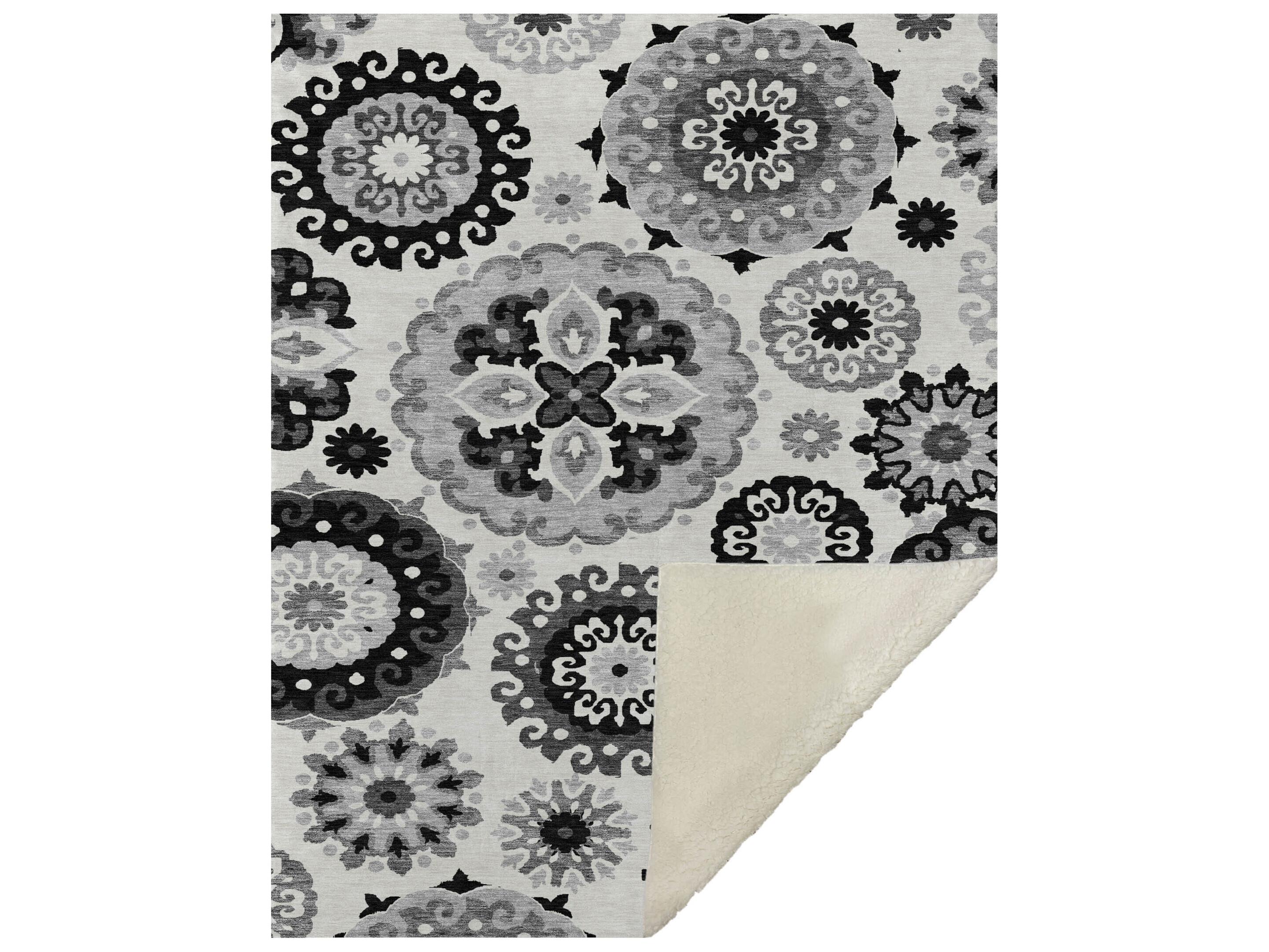 Dalyn Sherpa Black Polyester Throw