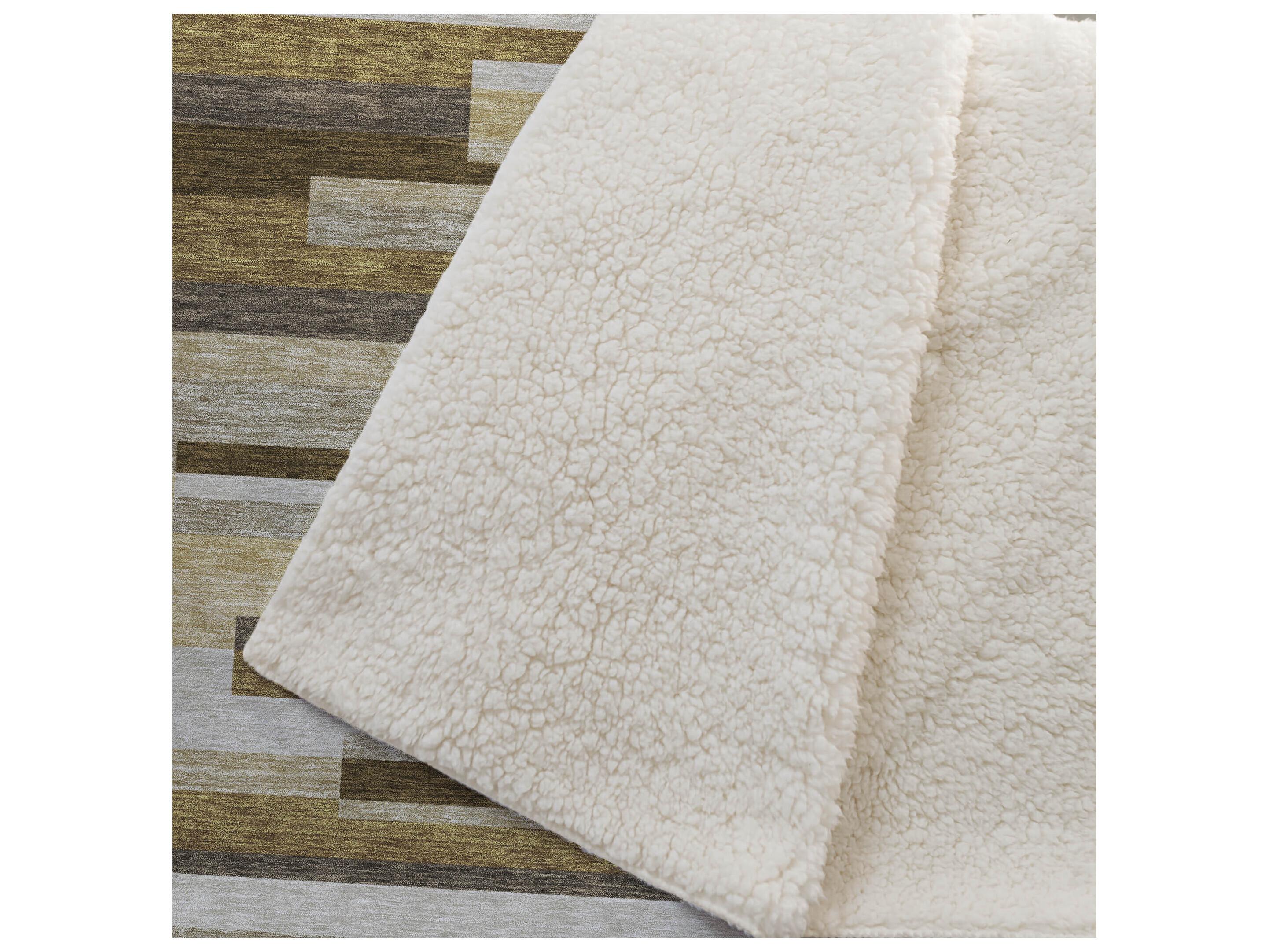 Dalyn Sherpa Brown Polyester Throw
