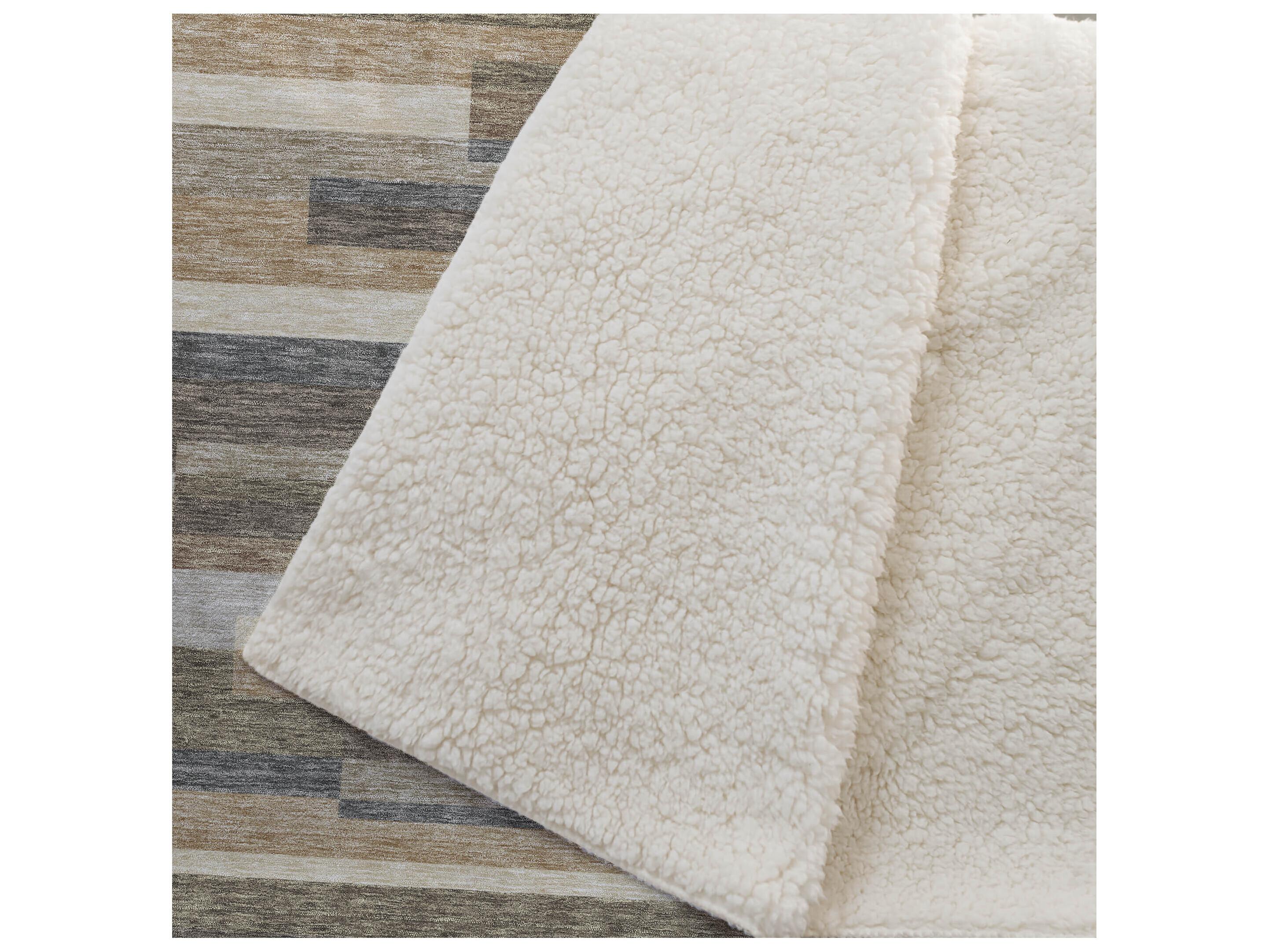 Dalyn Sherpa Brown Polyester Throw