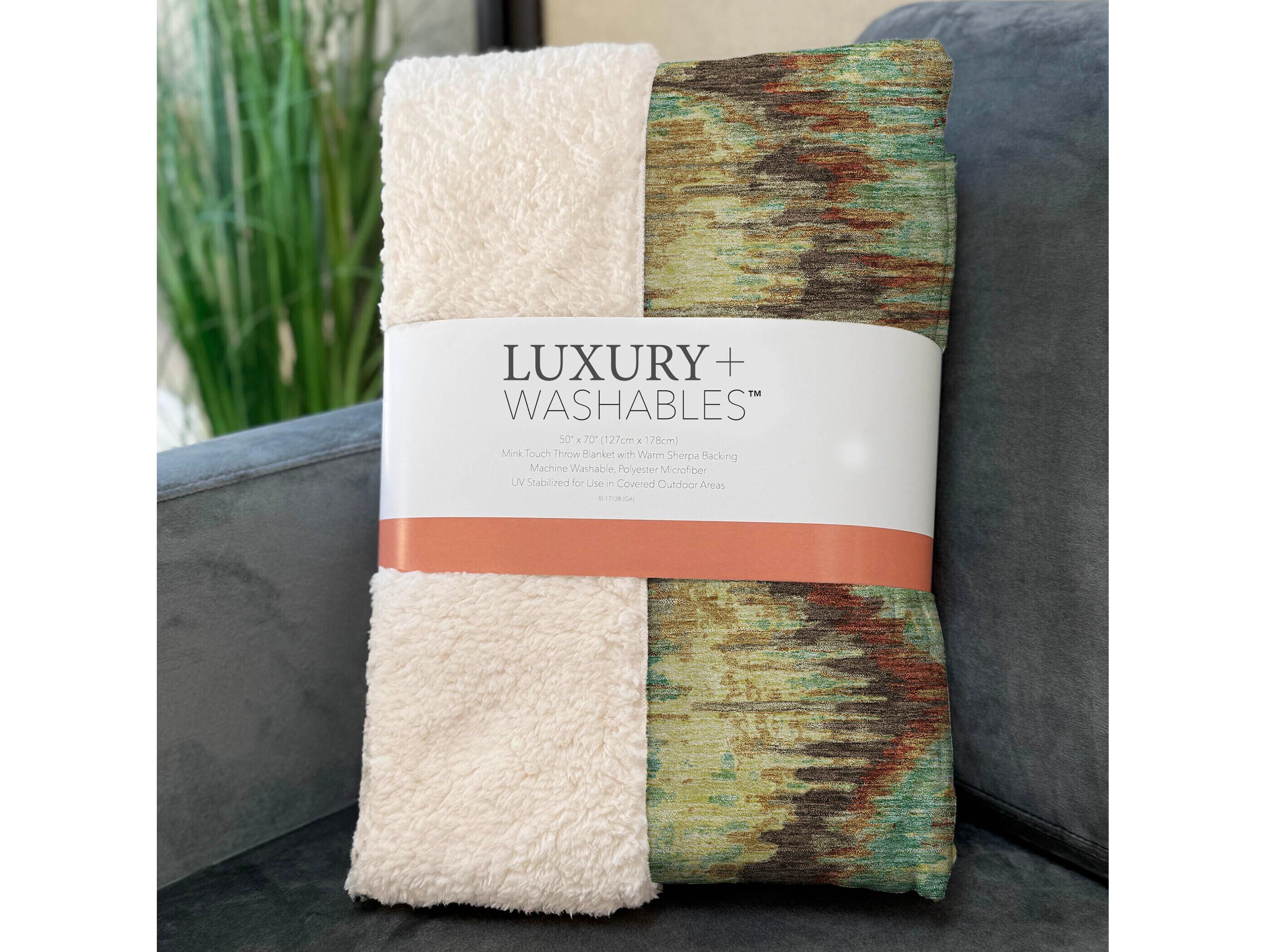 Dalyn Sherpa Brown Polyester Throw