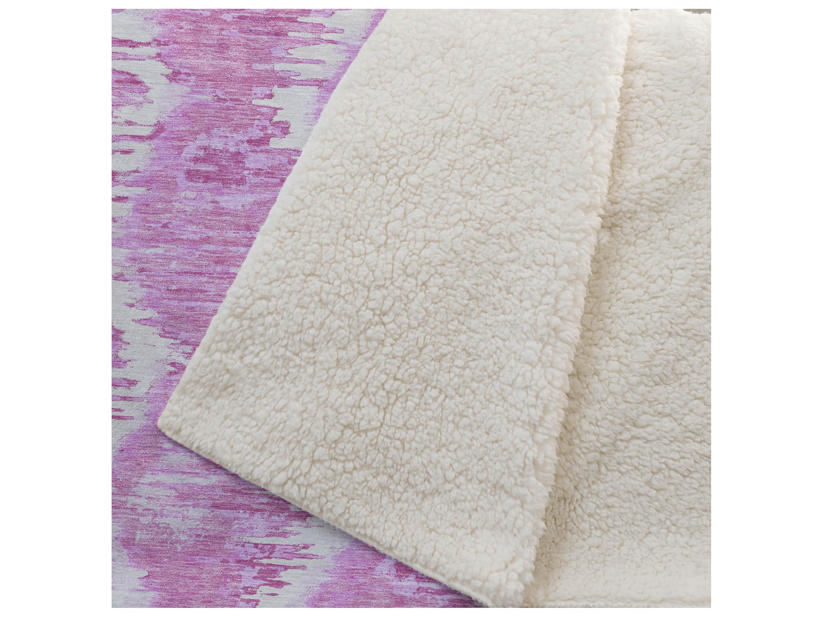 Dalyn Sherpa Pink Polyester Throw