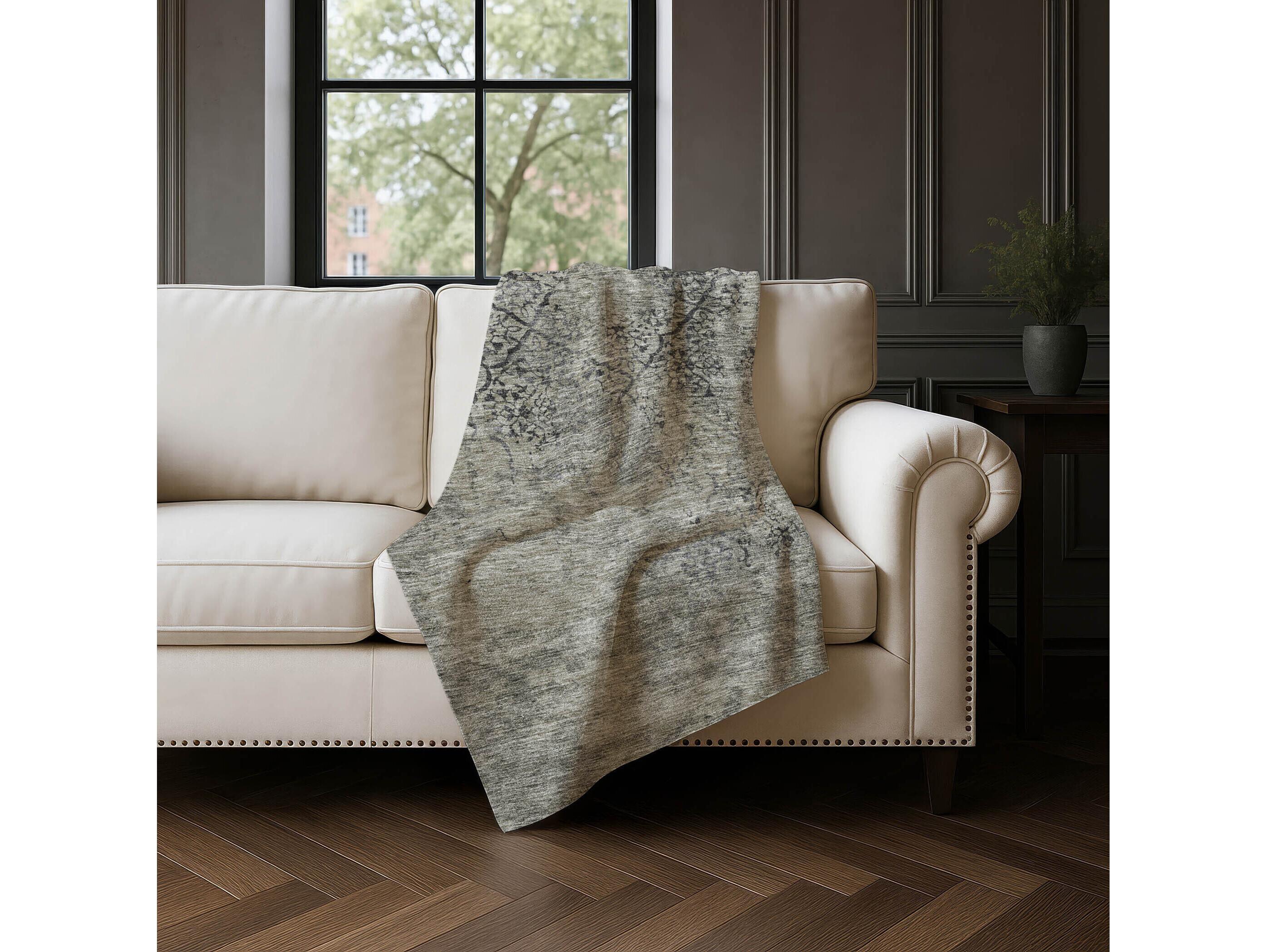 Dalyn Sherpa Brown Polyester Throw