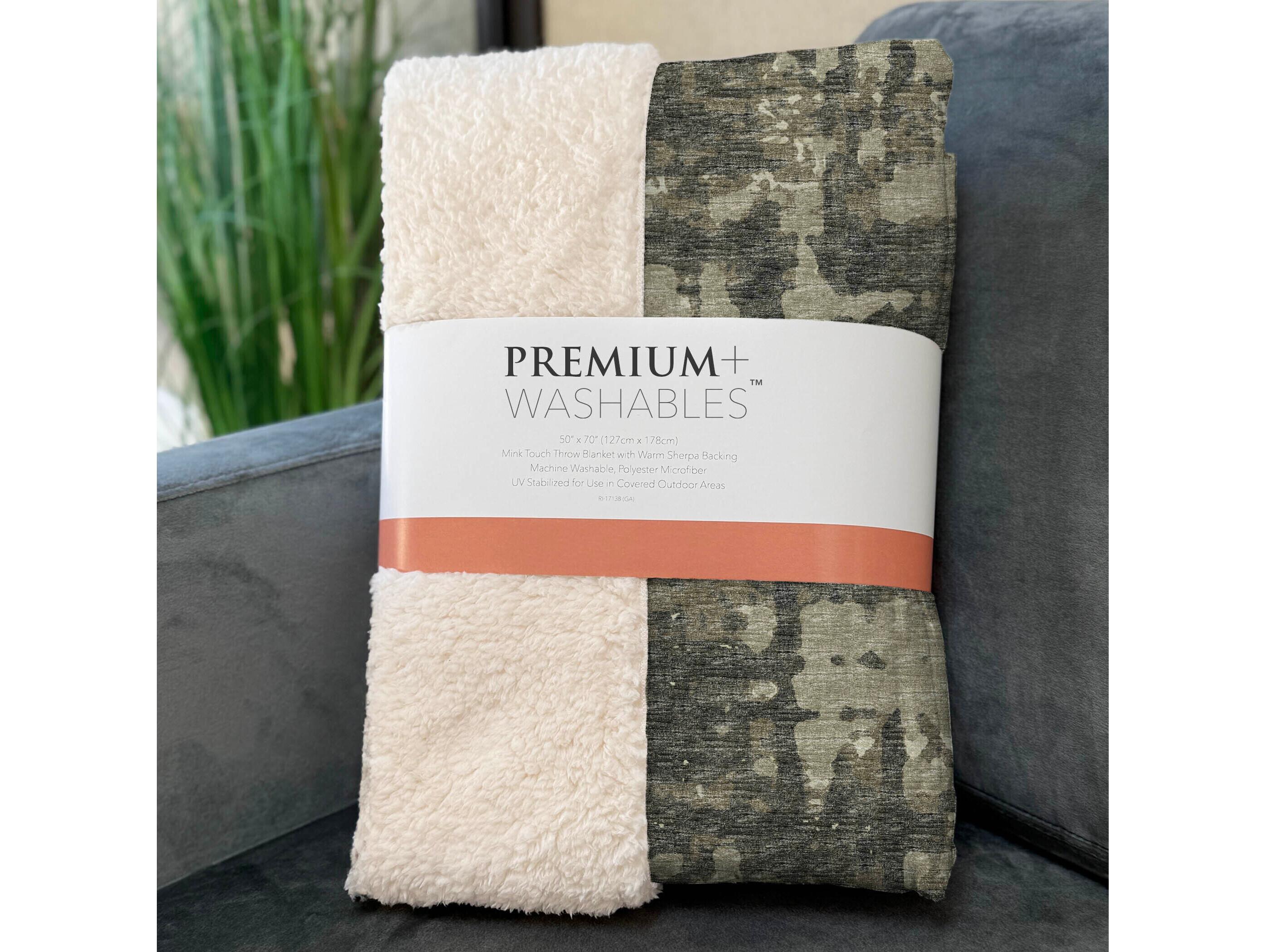 Dalyn Sherpa Neutral Polyester Throw