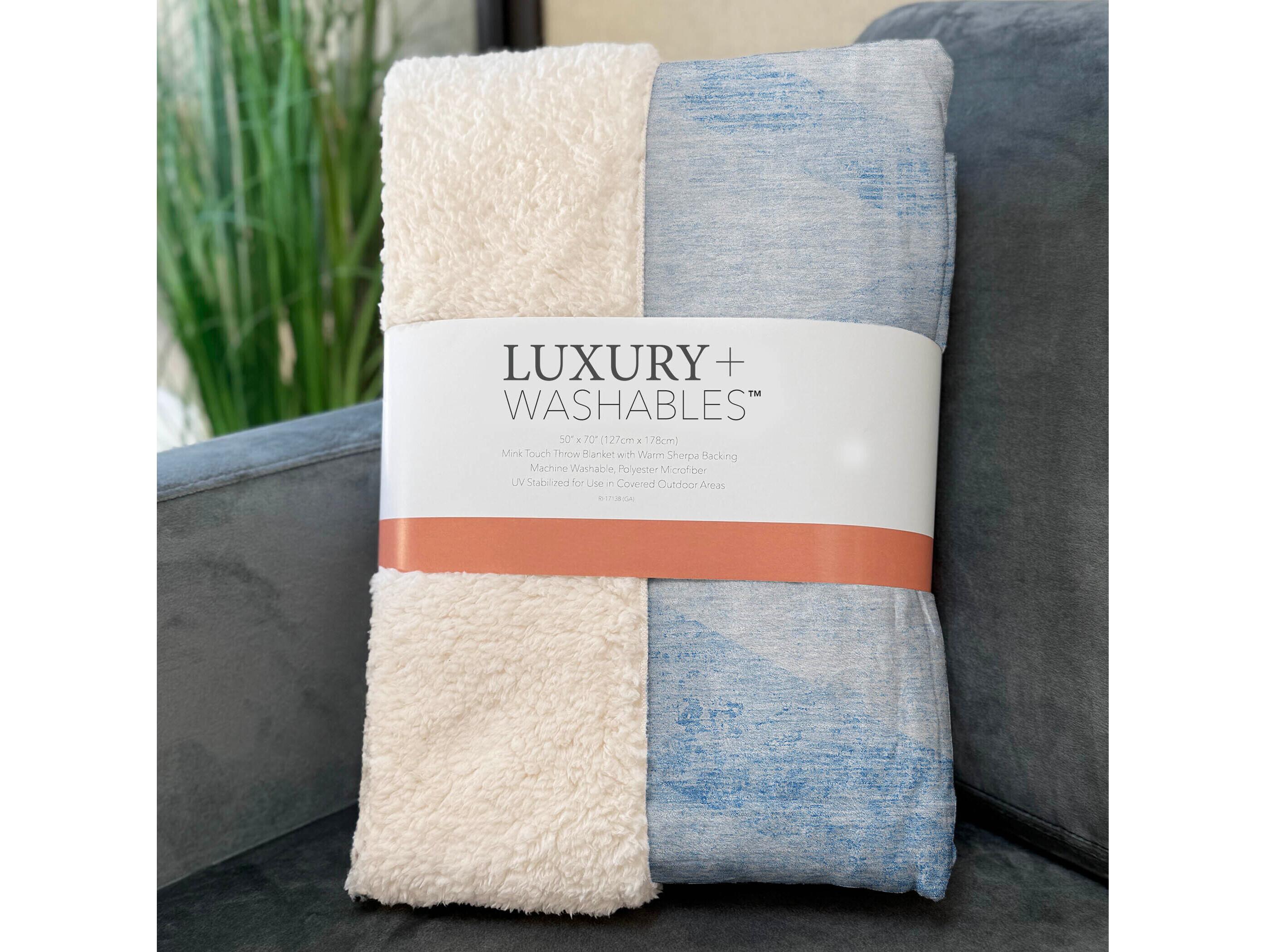 Dalyn Sherpa Blue Polyester Throw