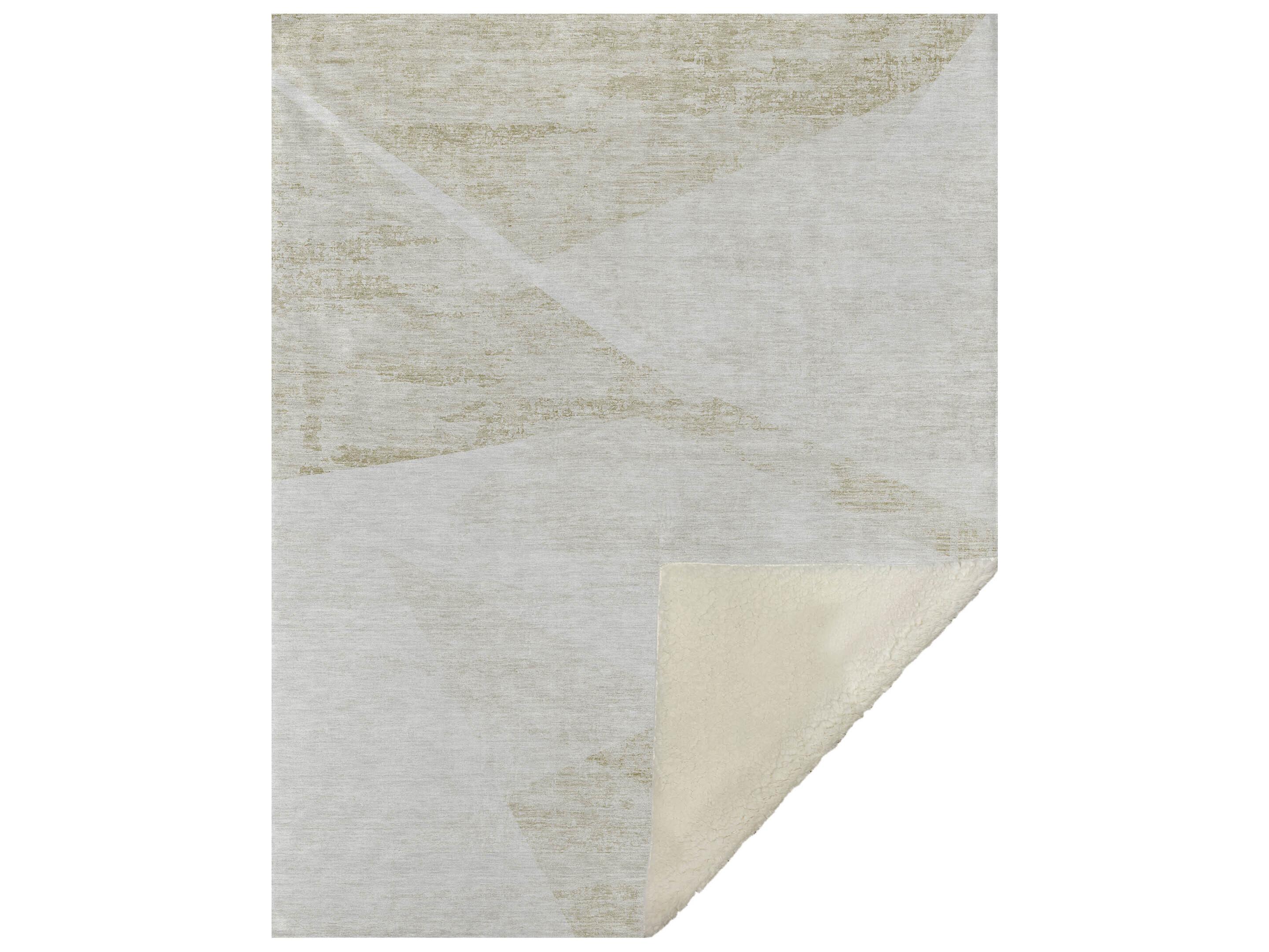Dalyn Sherpa Brown Polyester Throw