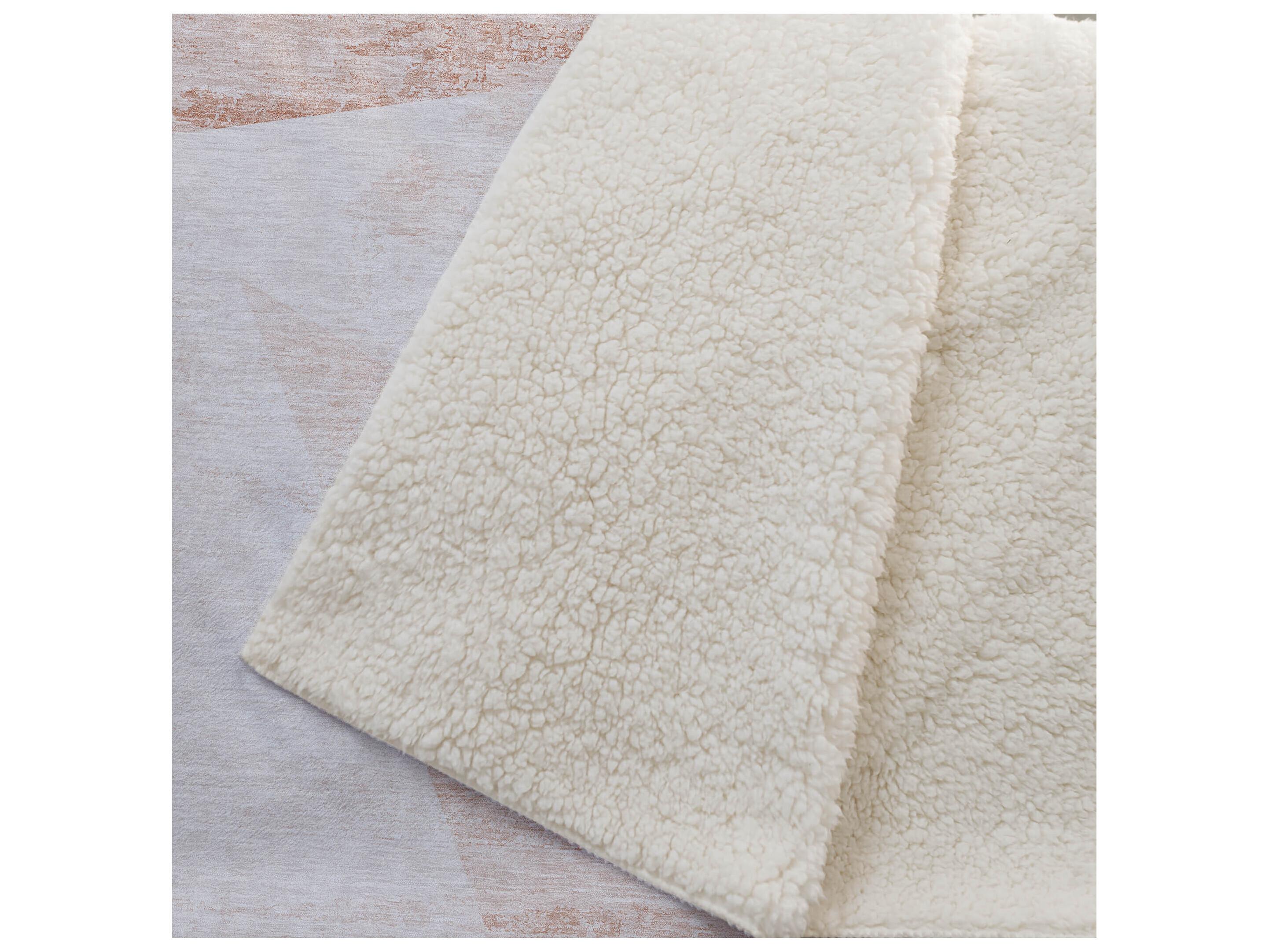 Dalyn Sherpa Orange Polyester Throw