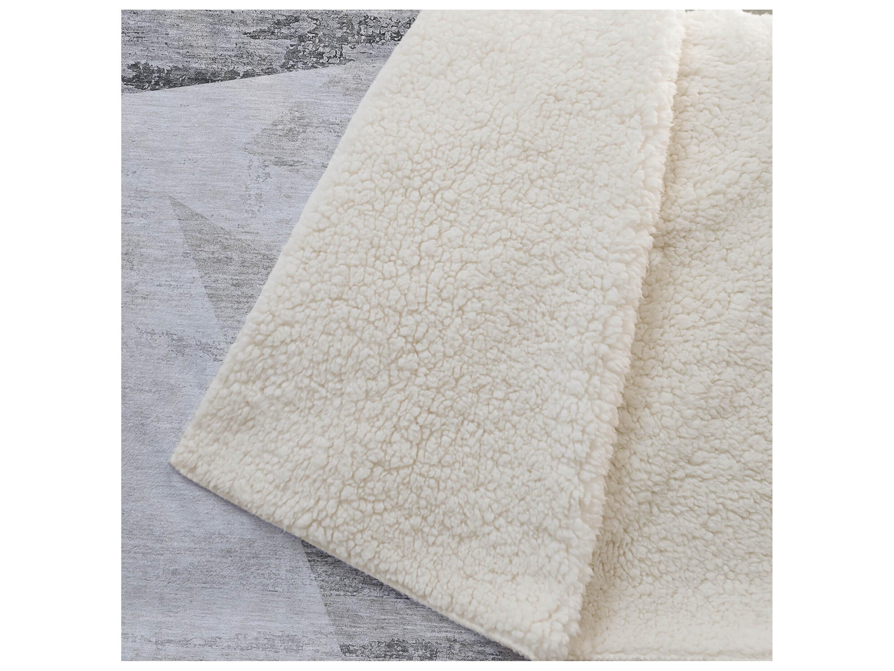 Dalyn Sherpa Gray Polyester Throw