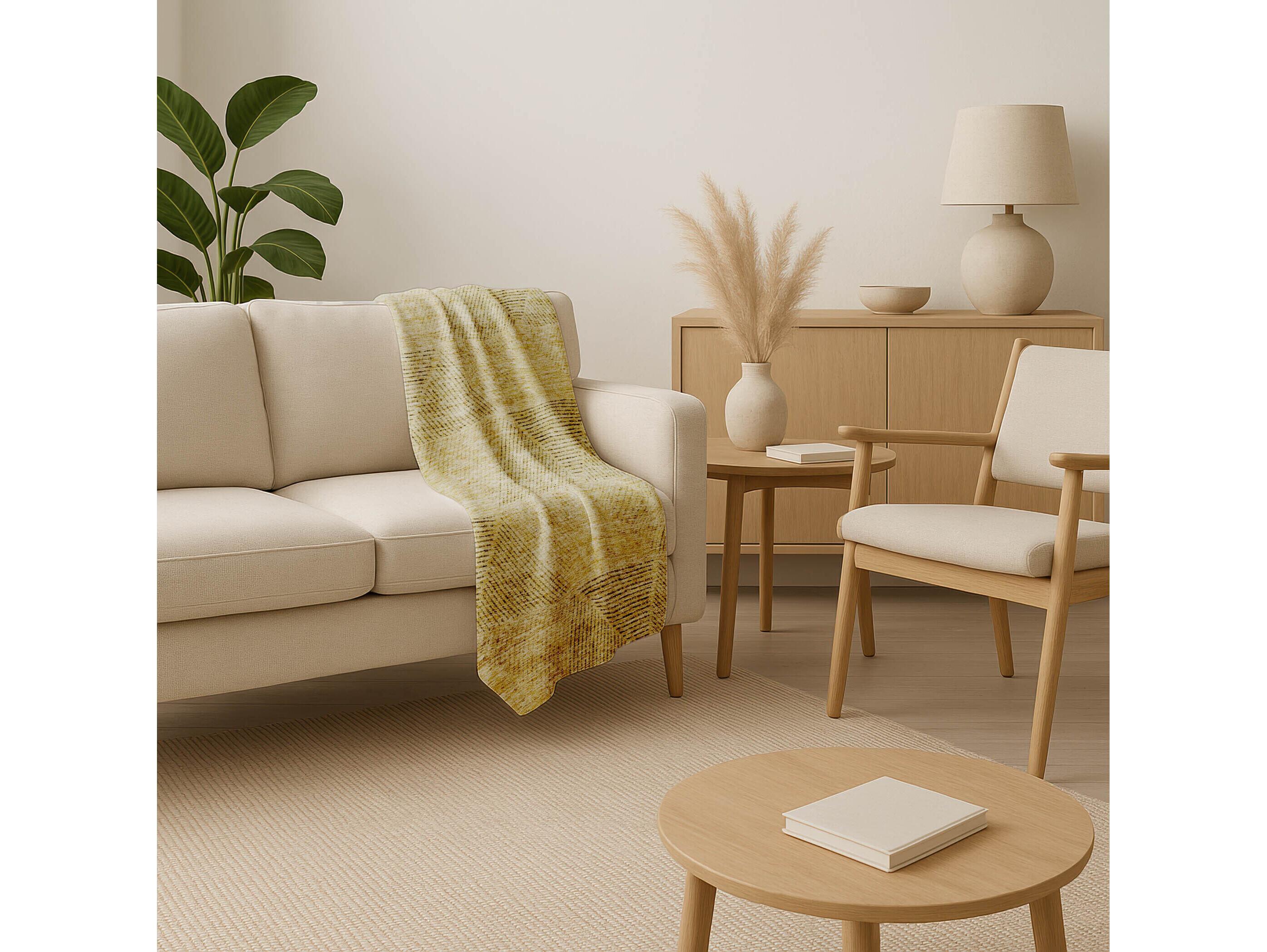 Dalyn Sherpa Gold Polyester Throw